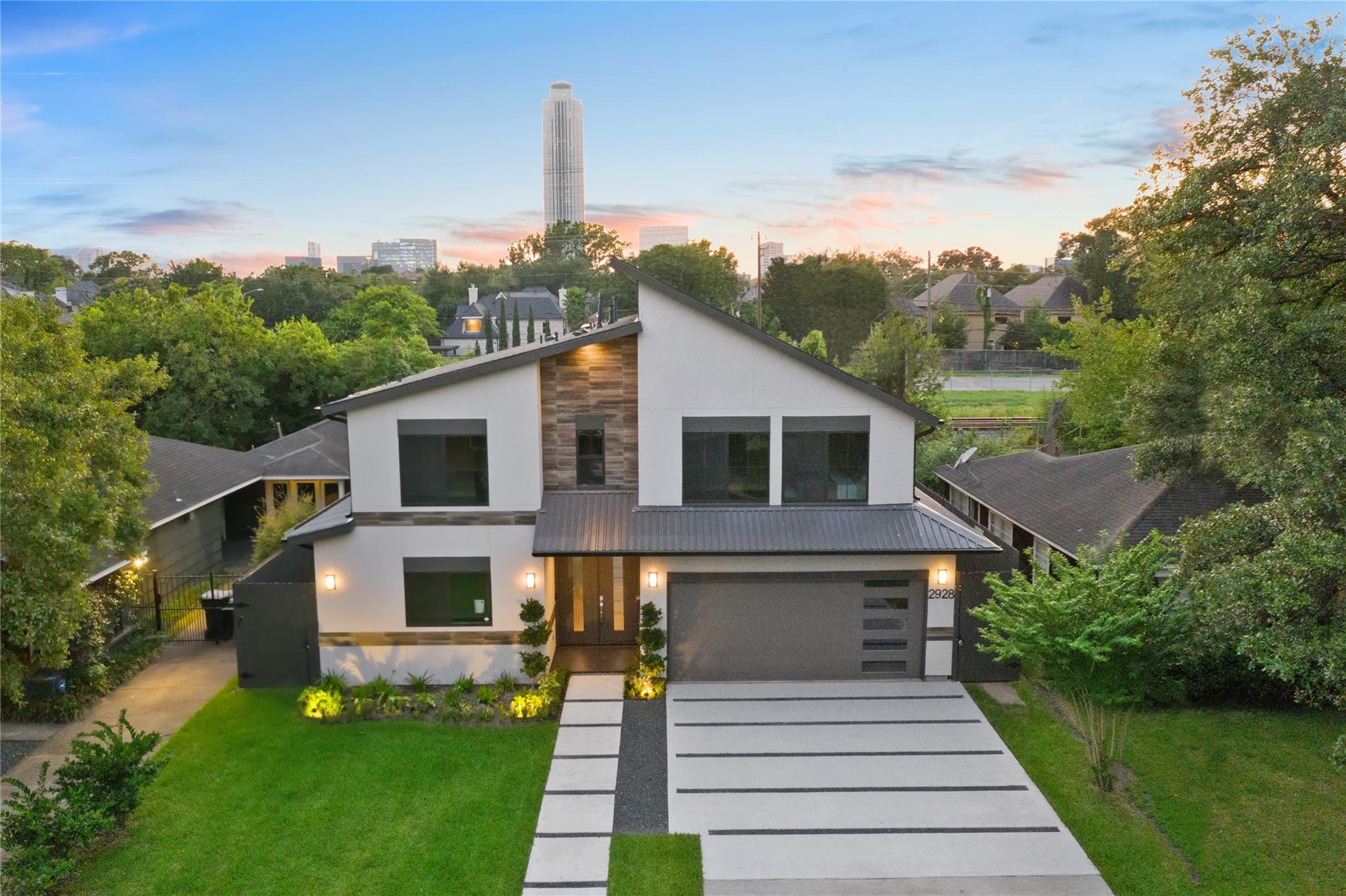 2928 Suffolk Drive