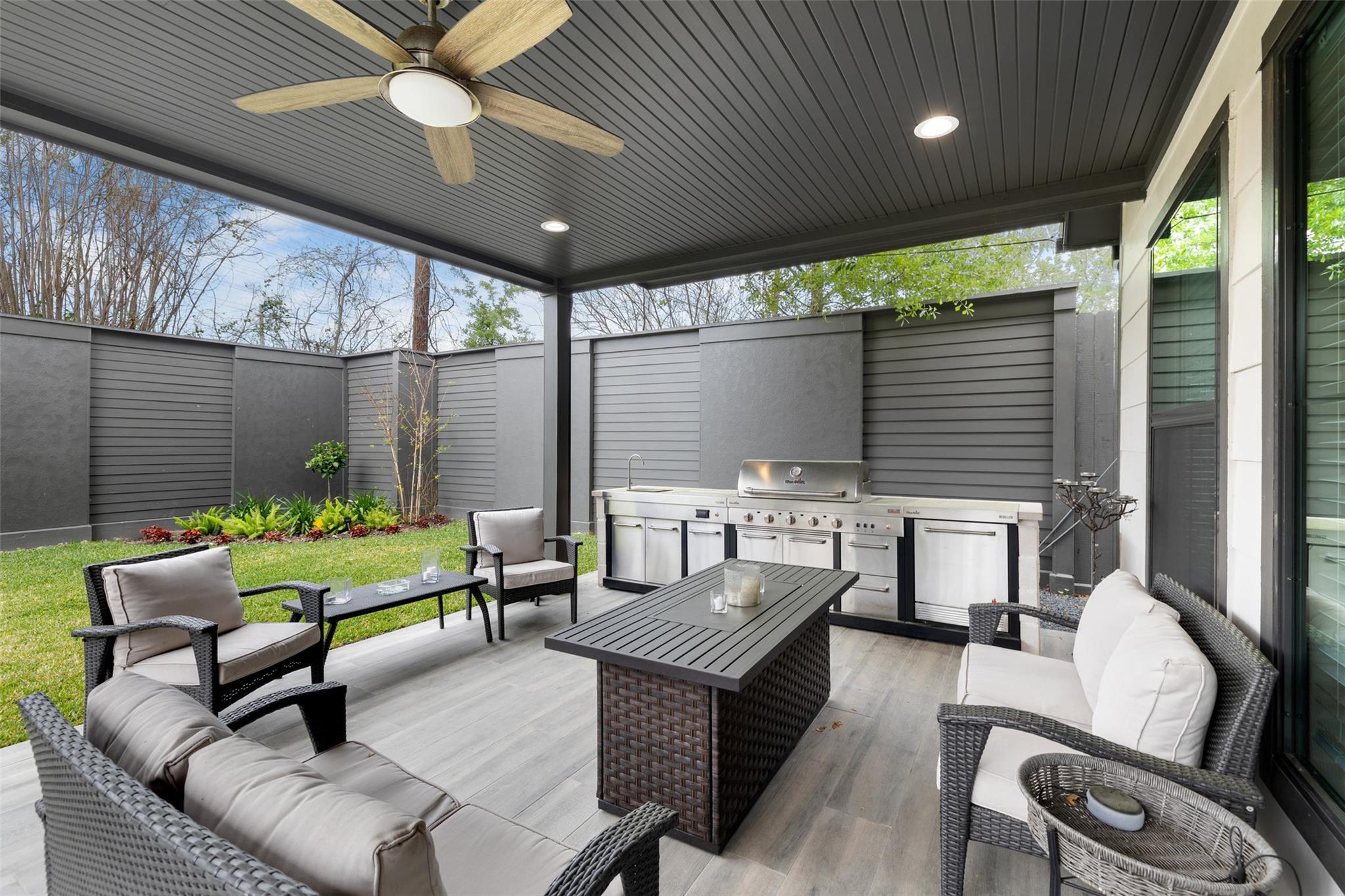 2928 Suffolk Drive