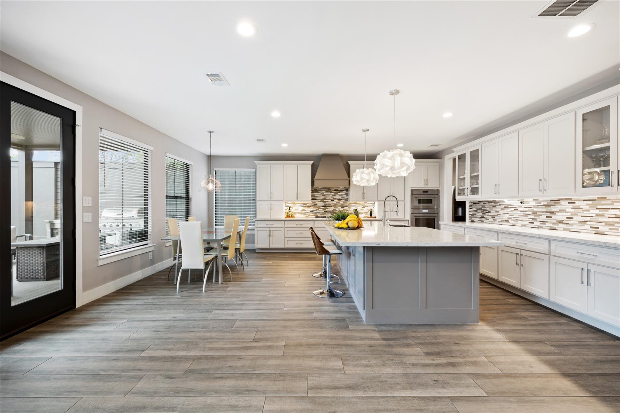 2928 Suffolk Drive