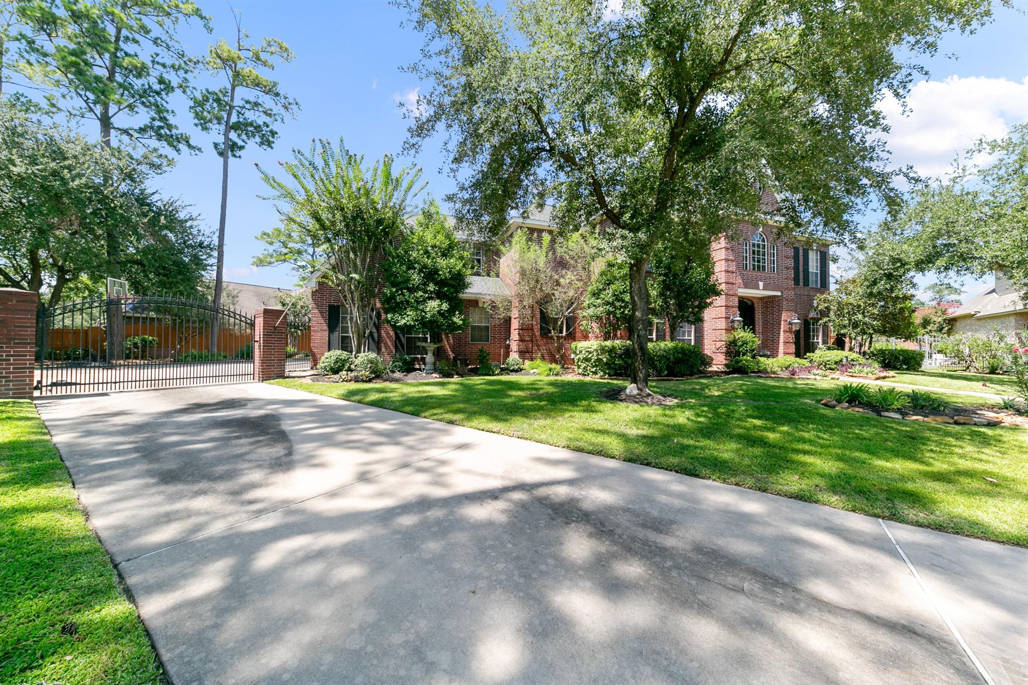 13915 Springmint Drive