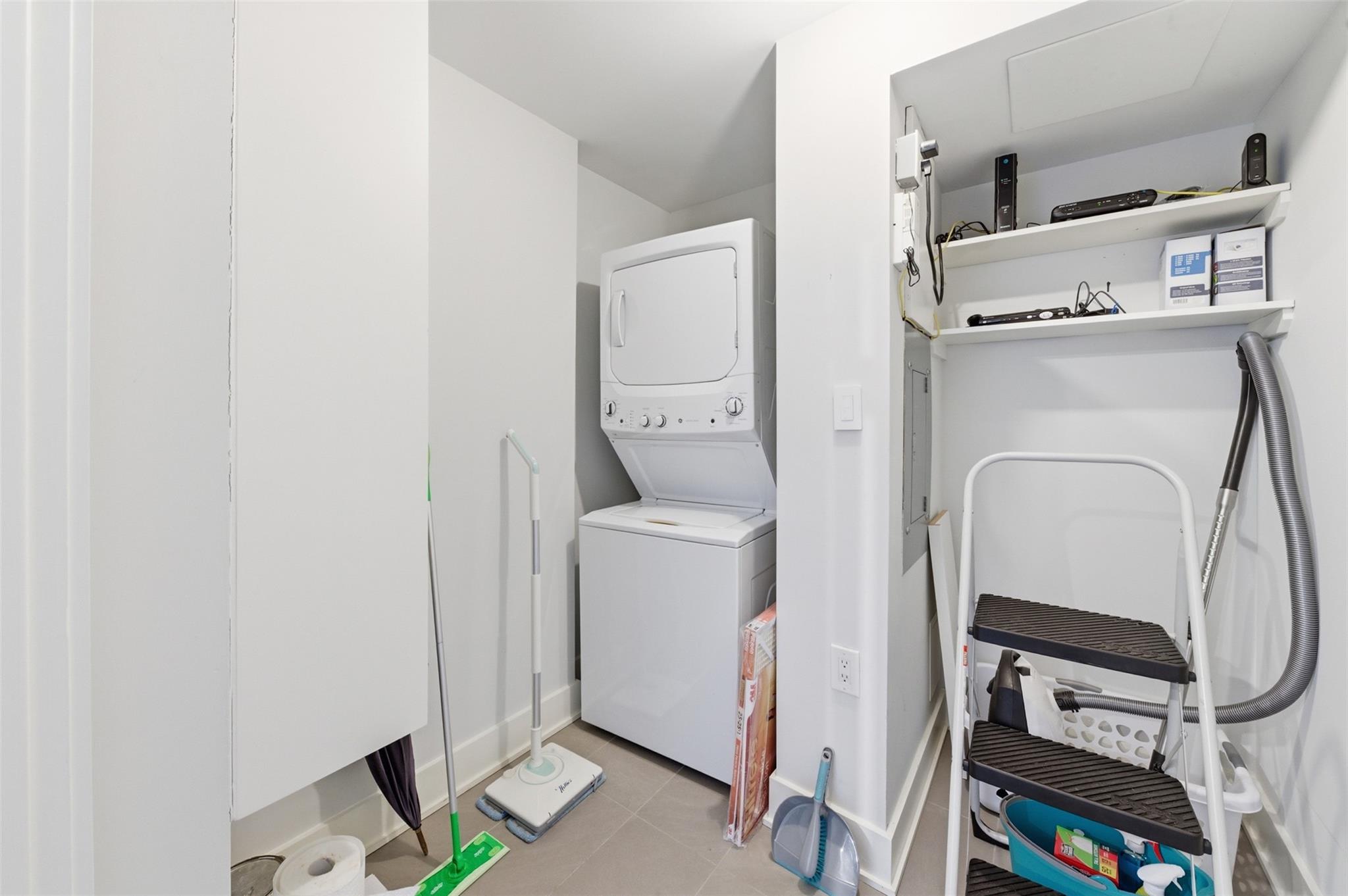 15 Greenway Plaza # 3A