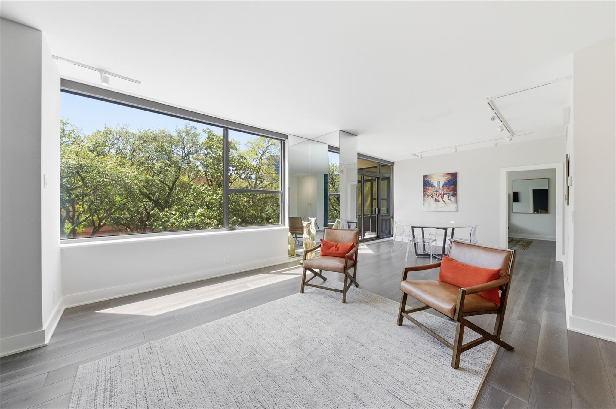 15 Greenway Plaza # 3A
