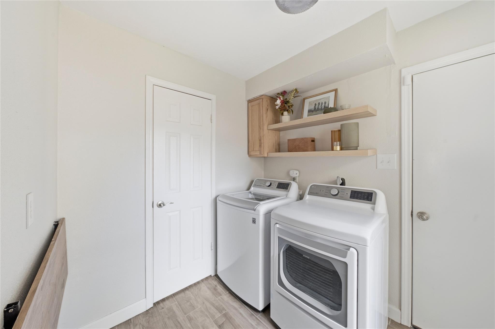 2211 Kinbrook Drive