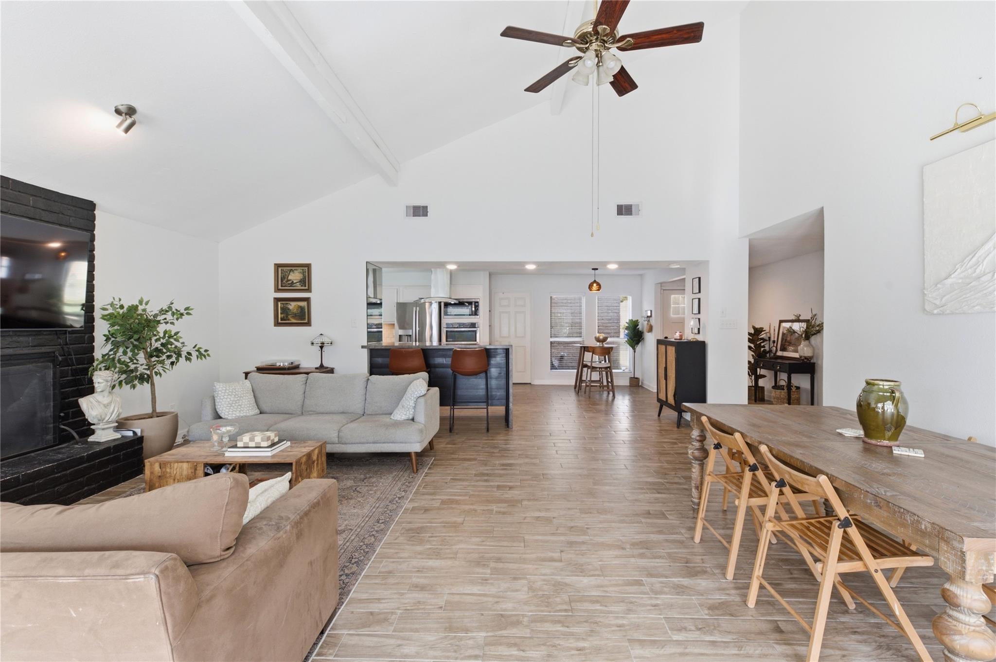 2211 Kinbrook Drive