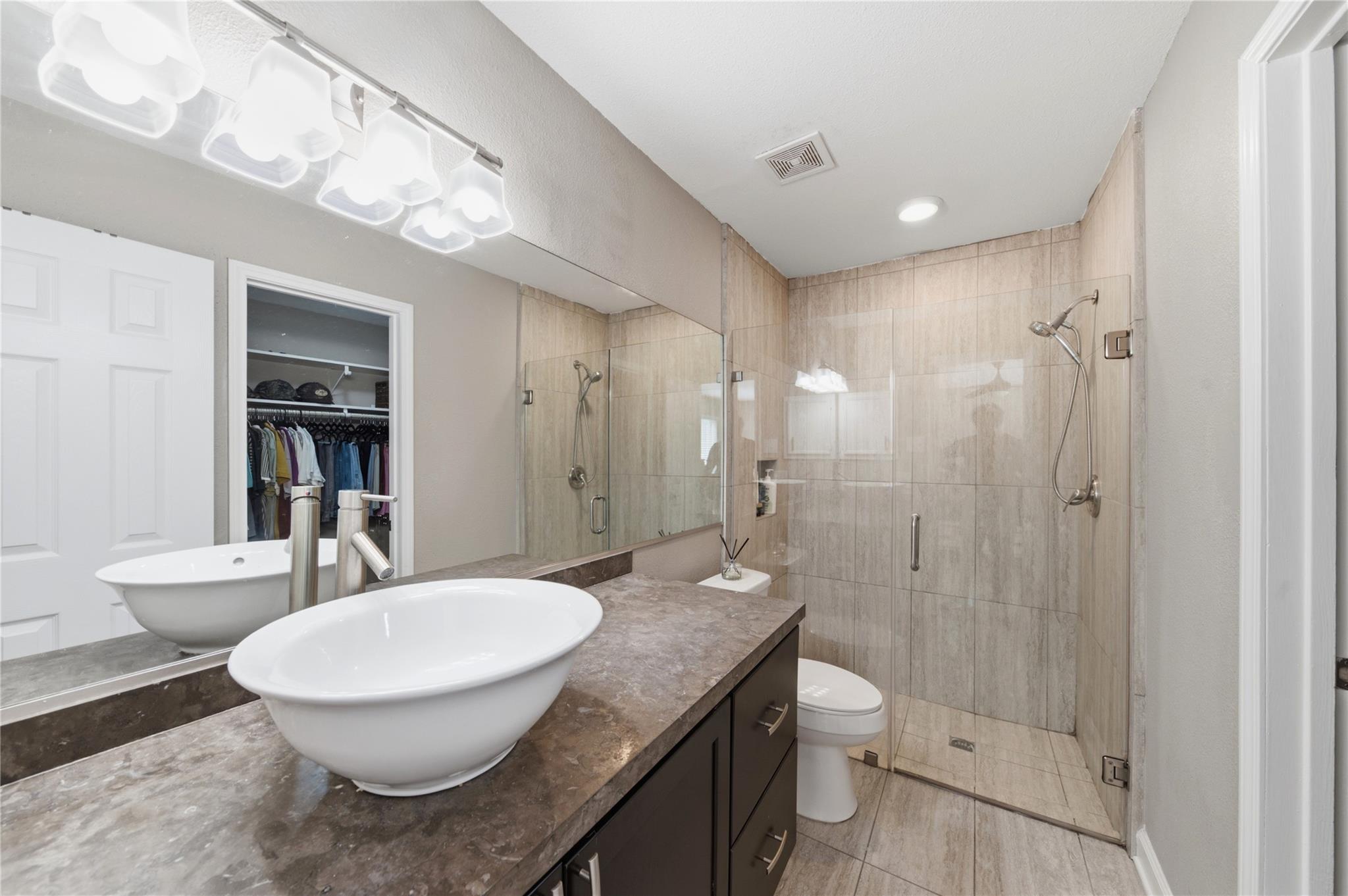 2211 Kinbrook Drive