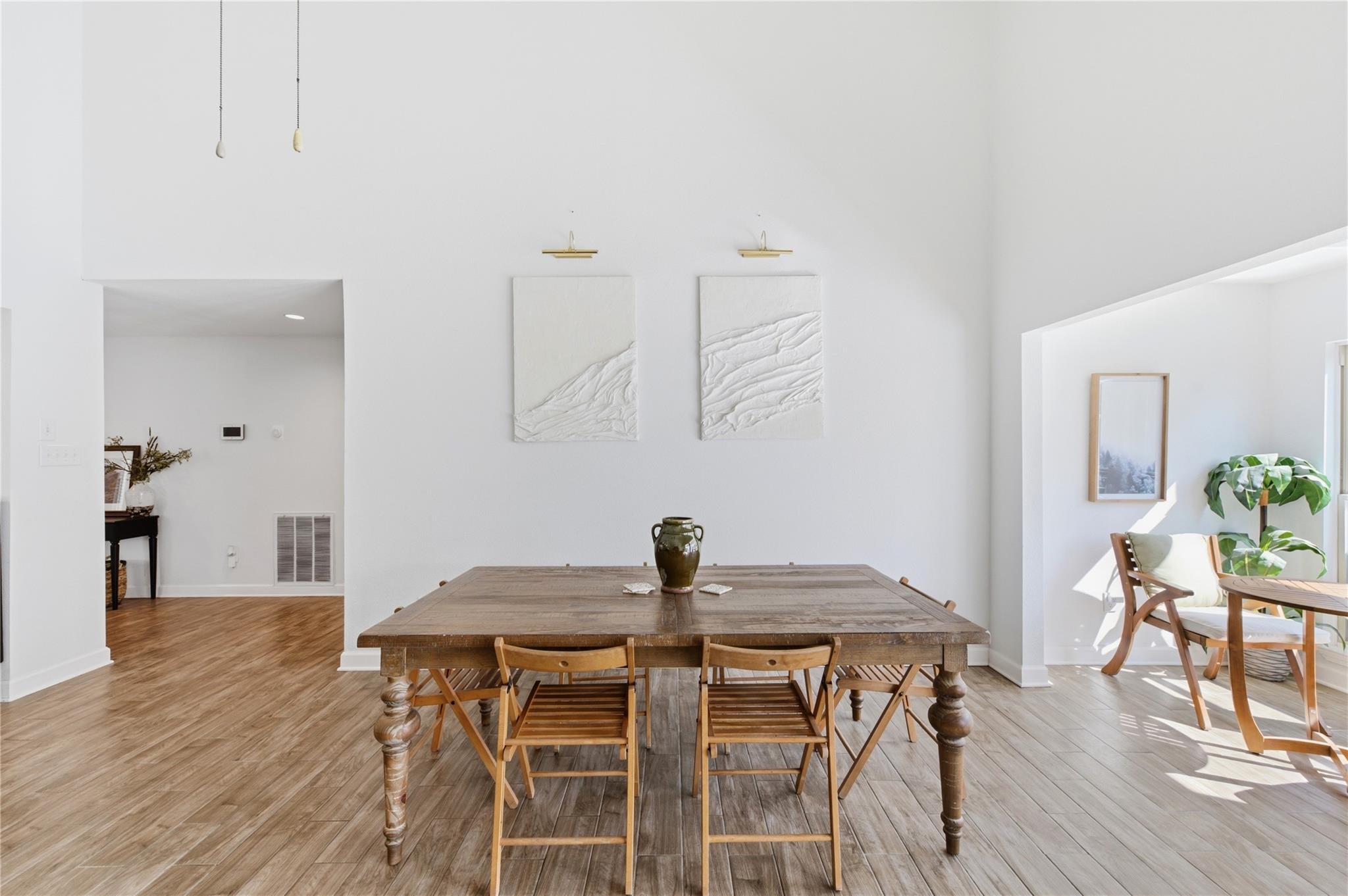 2211 Kinbrook Drive