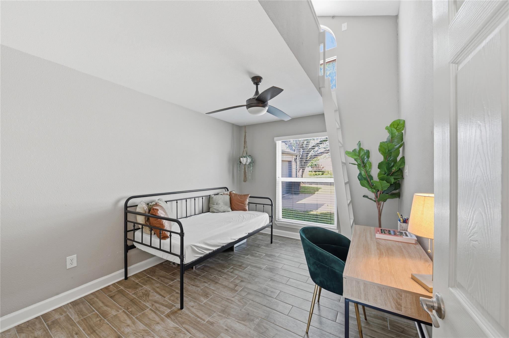 2211 Kinbrook Drive