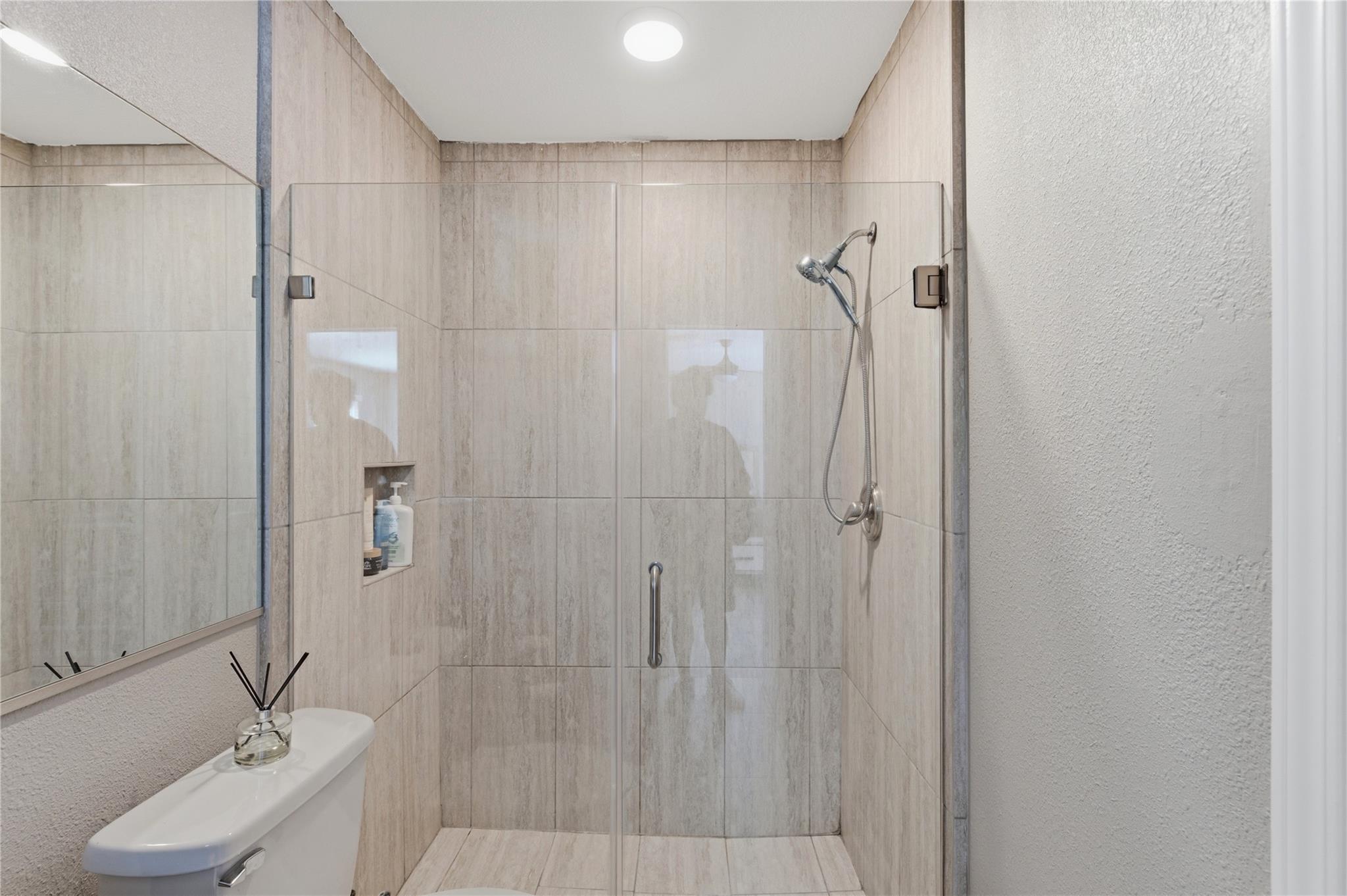 2211 Kinbrook Drive