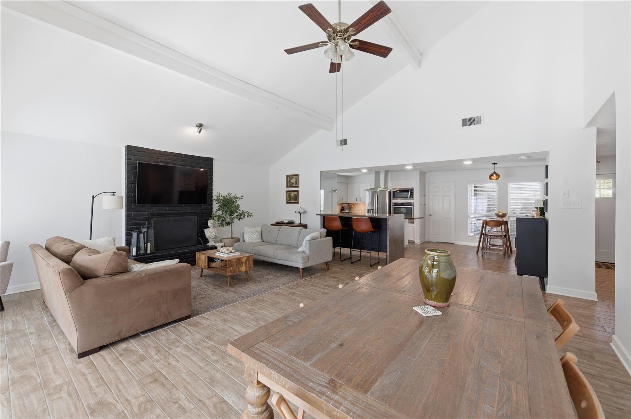2211 Kinbrook Drive
