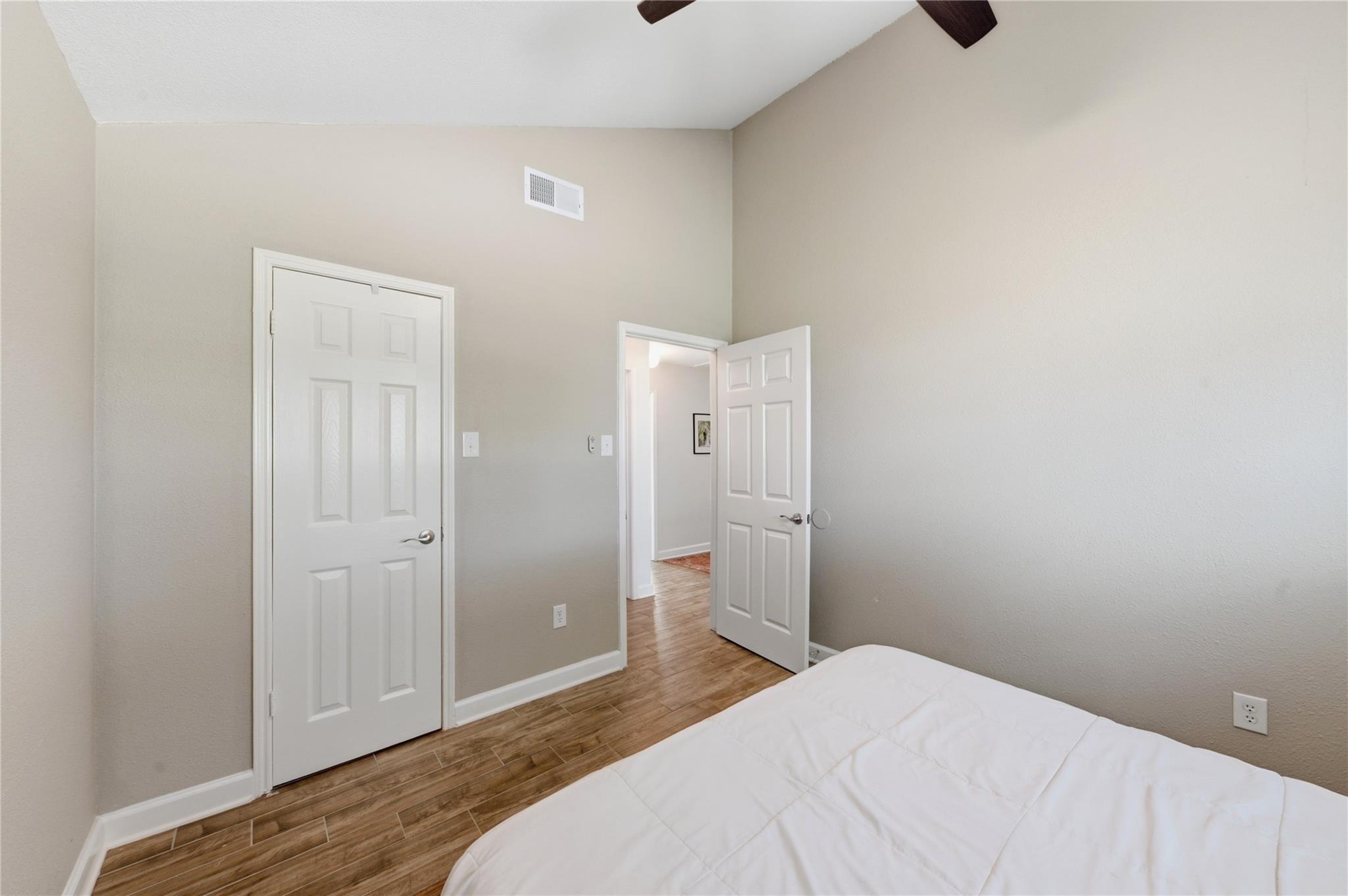 2211 Kinbrook Drive