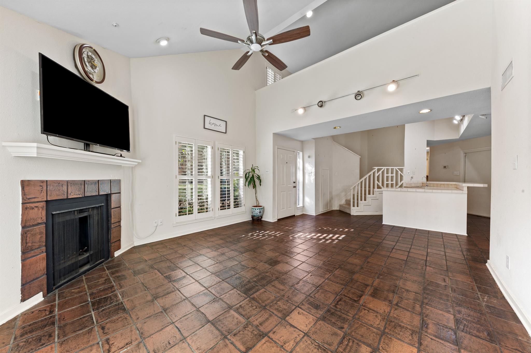 1829 Bering Drive # 24