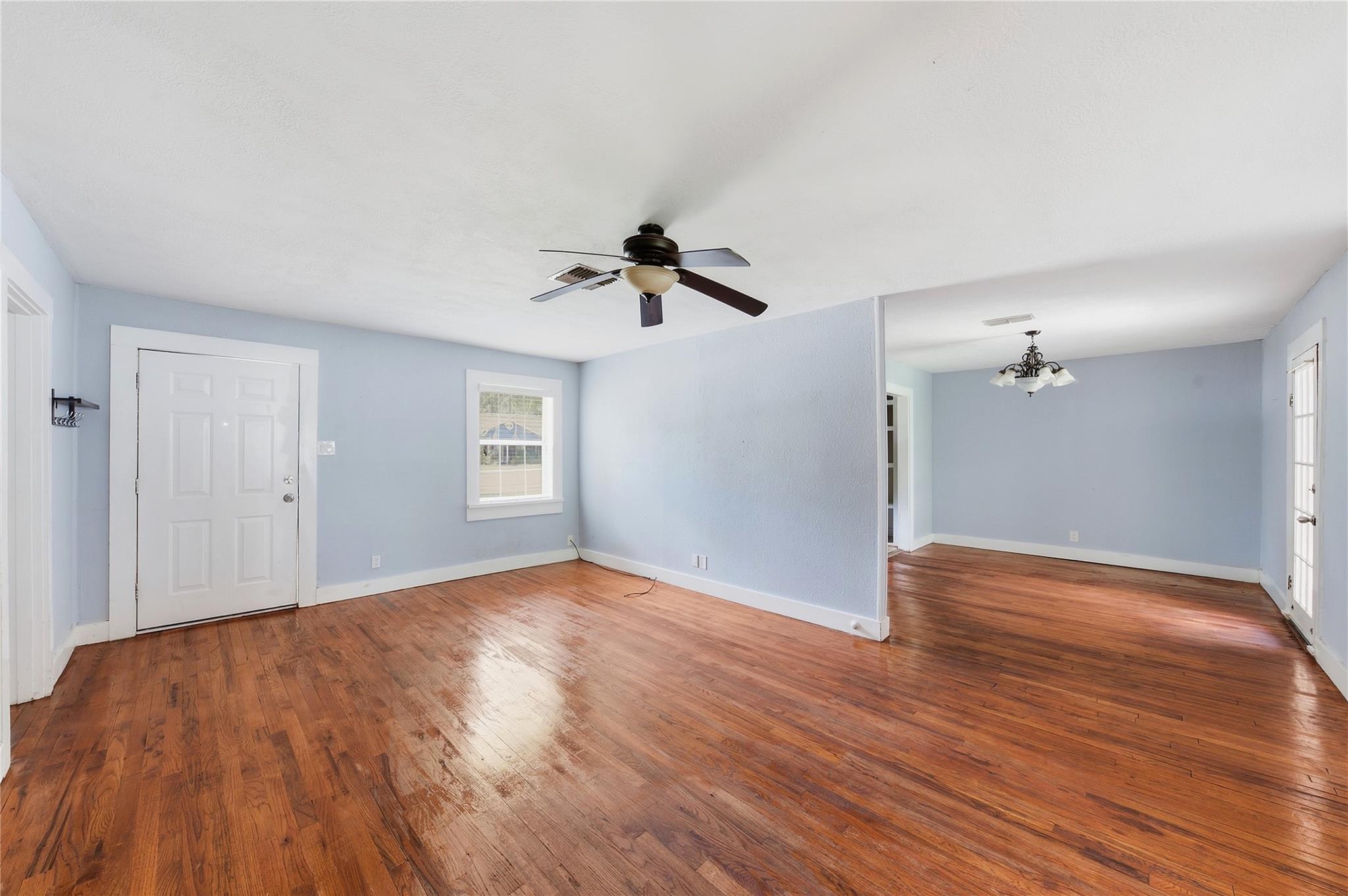 1215 Winston Drive