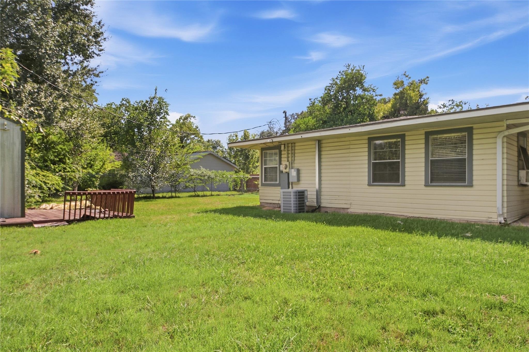 1215 Winston Drive