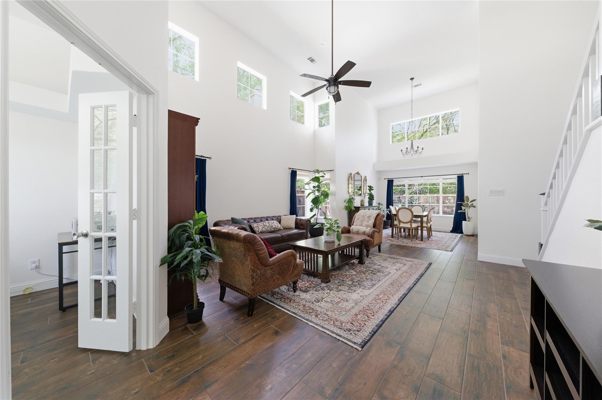 50 E Greywing Circle