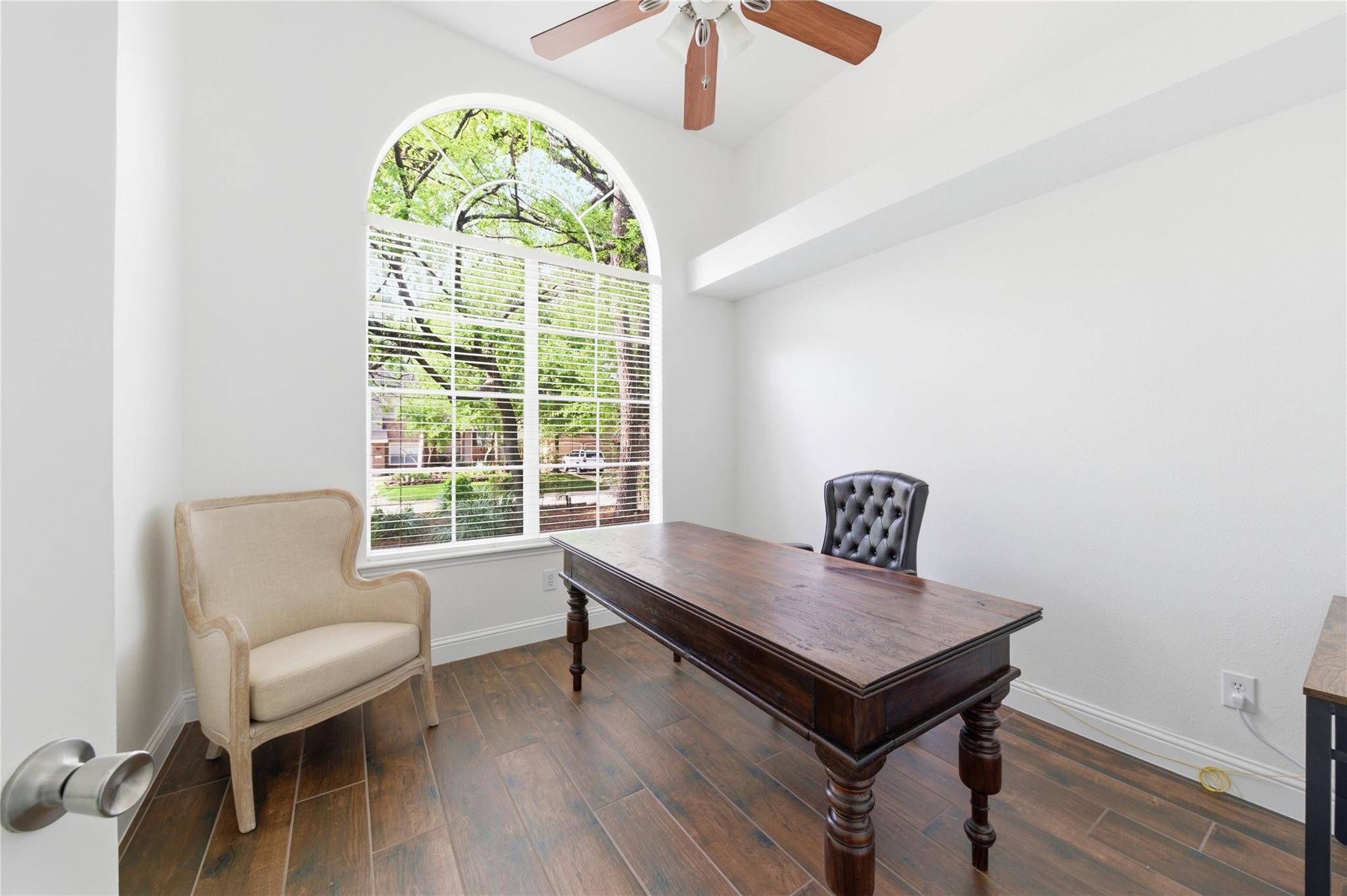 50 E Greywing Circle