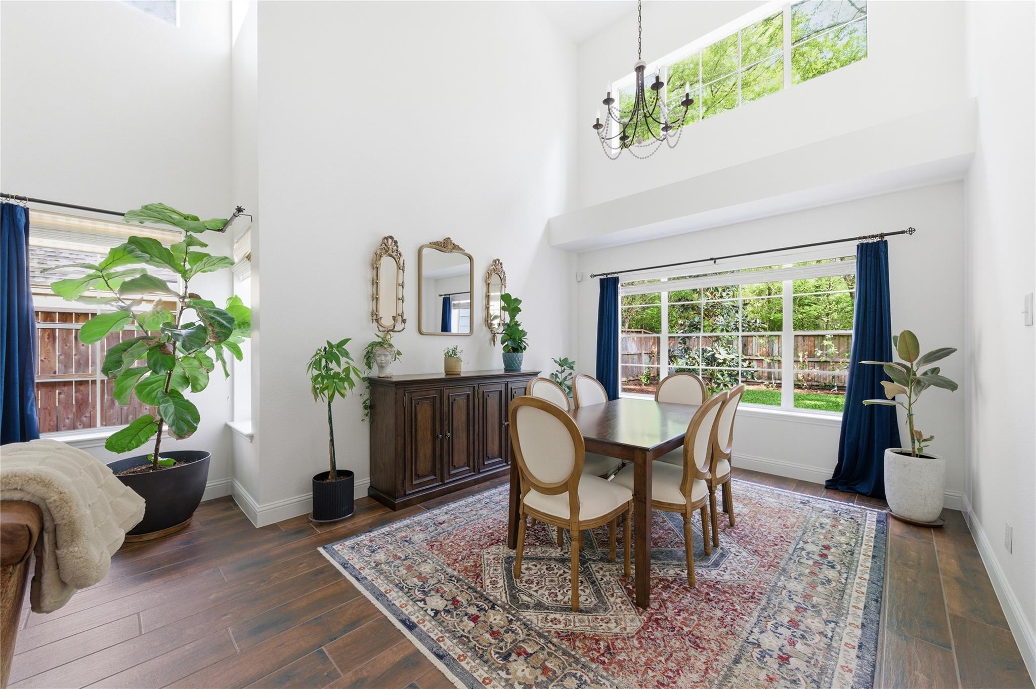 50 E Greywing Circle