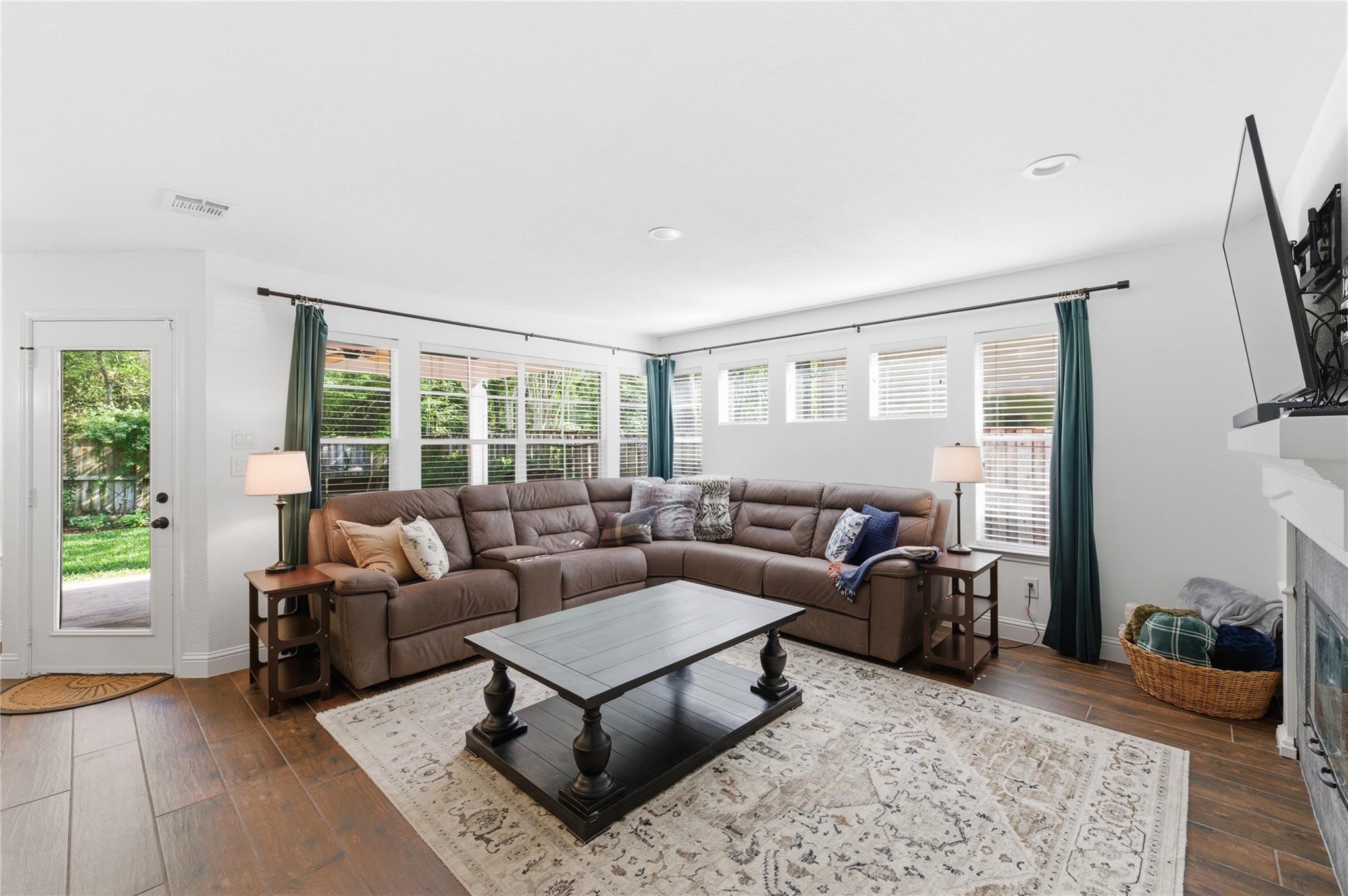 50 E Greywing Circle