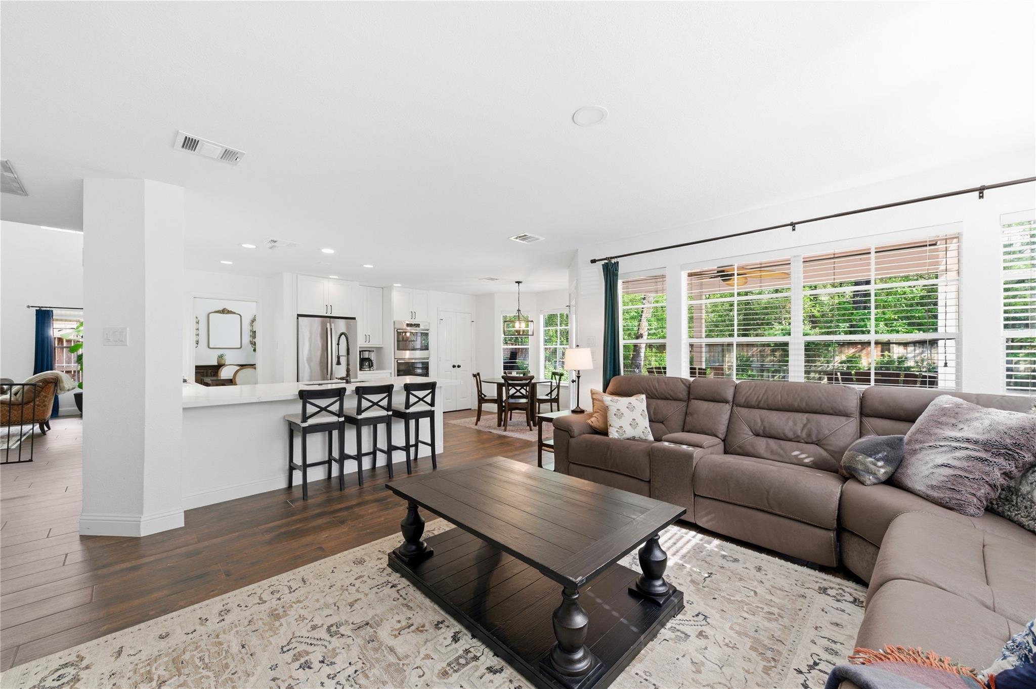 50 E Greywing Circle