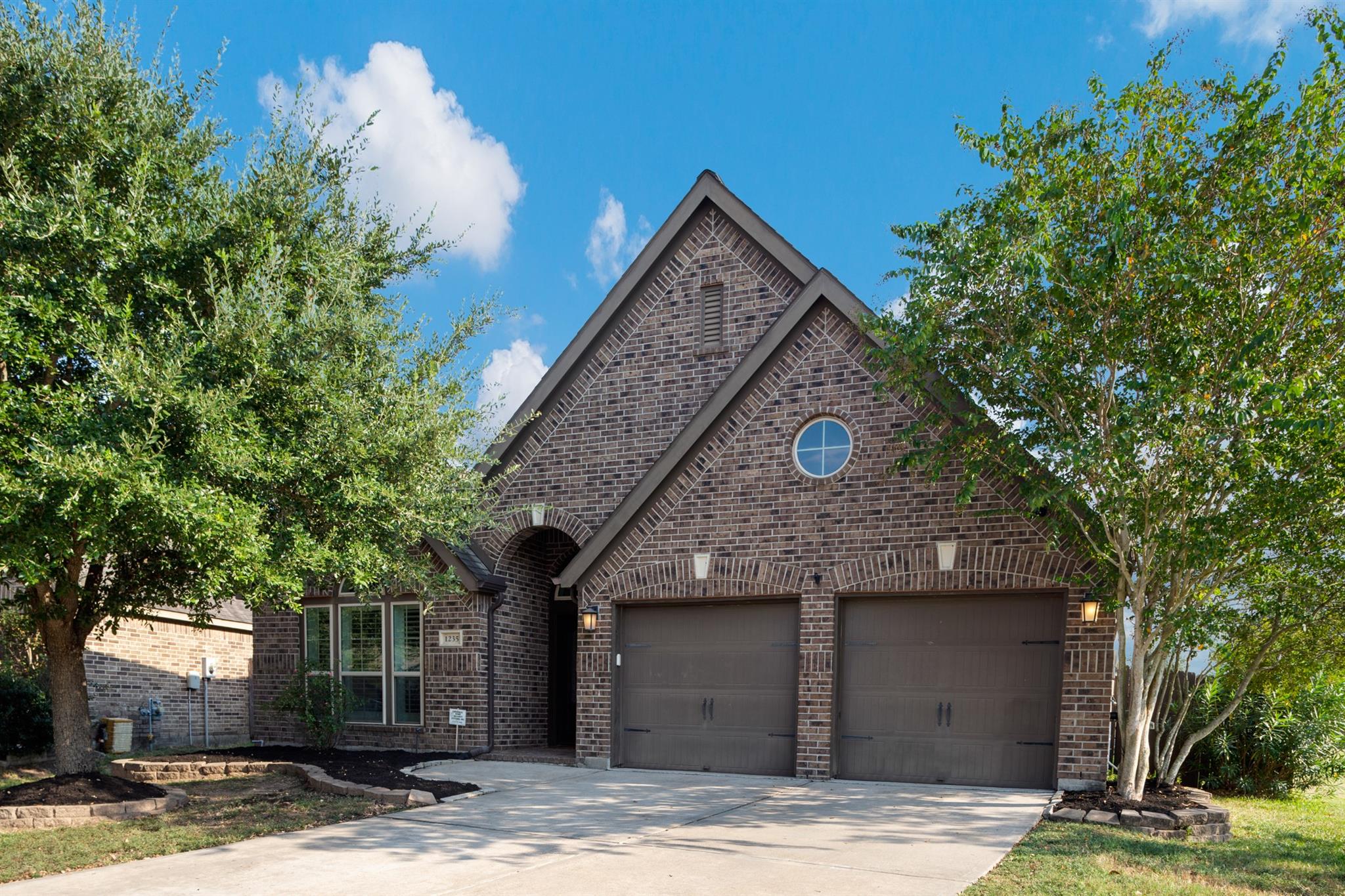 1235 Oxbow Crossing Lane