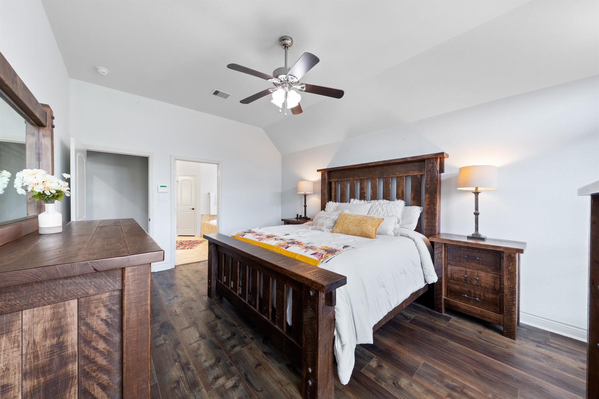 1235 Oxbow Crossing Lane