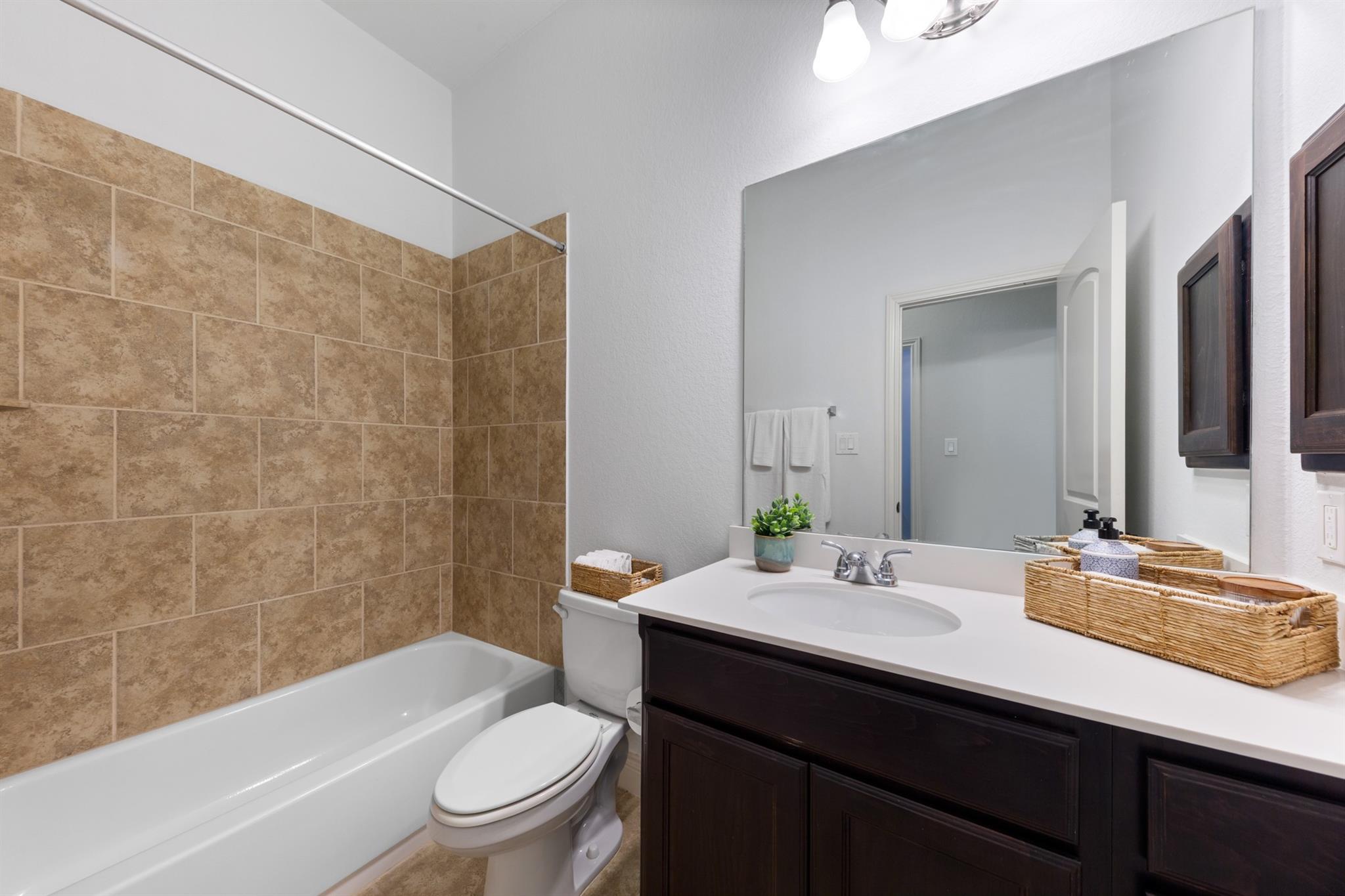 1235 Oxbow Crossing Lane