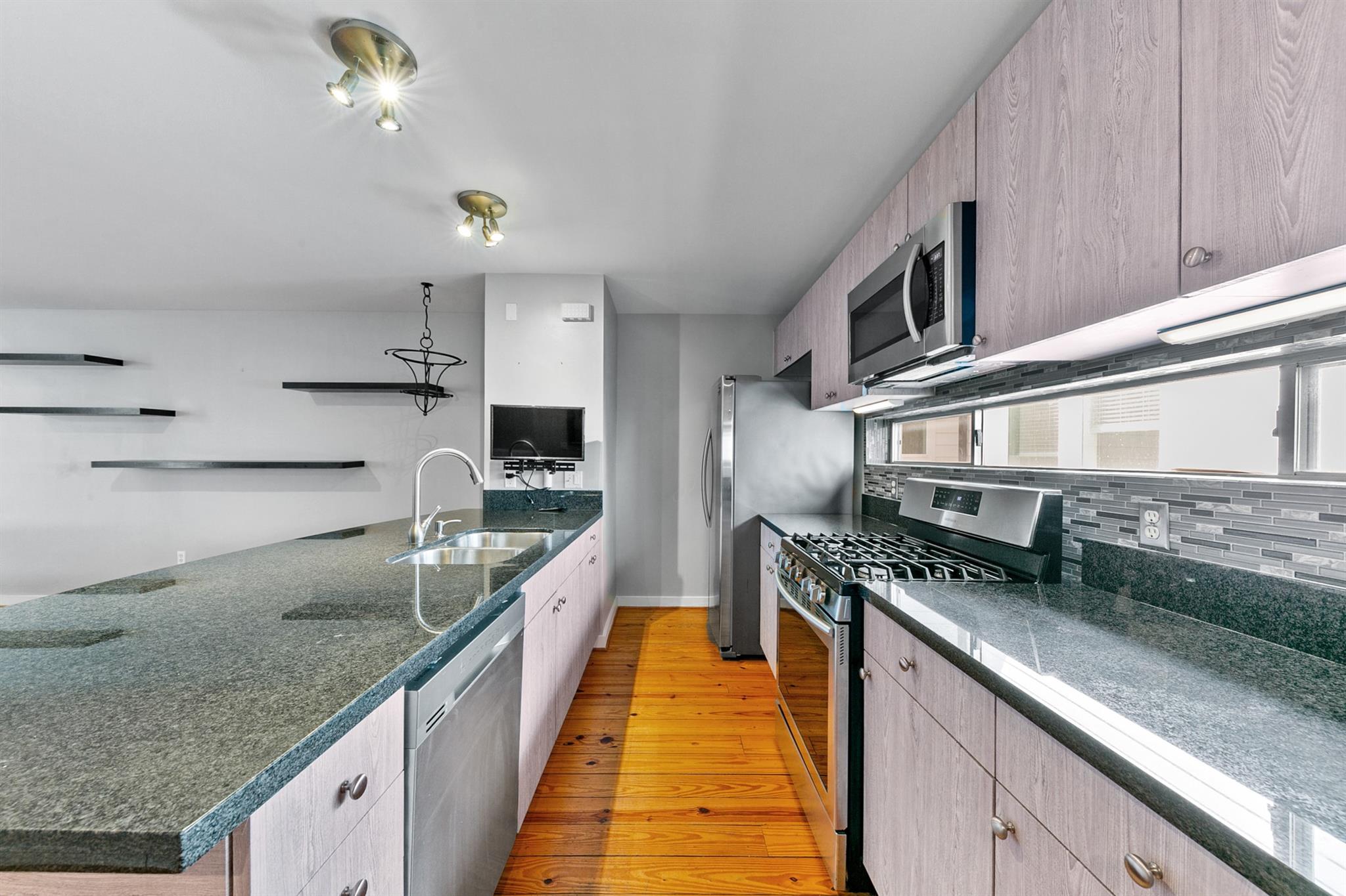 2614 Chenevert Street, Houston