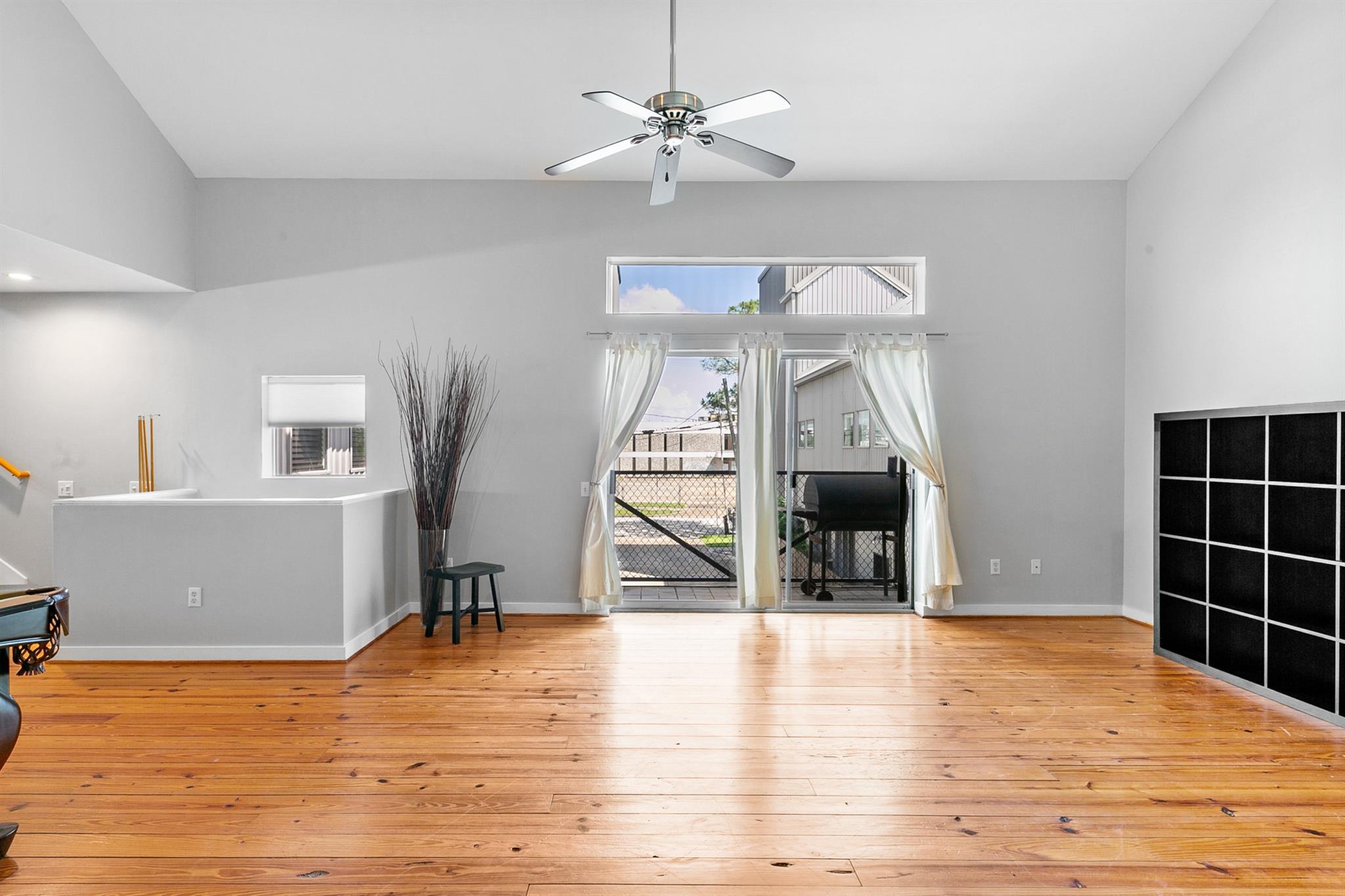 2614 Chenevert Street, Houston