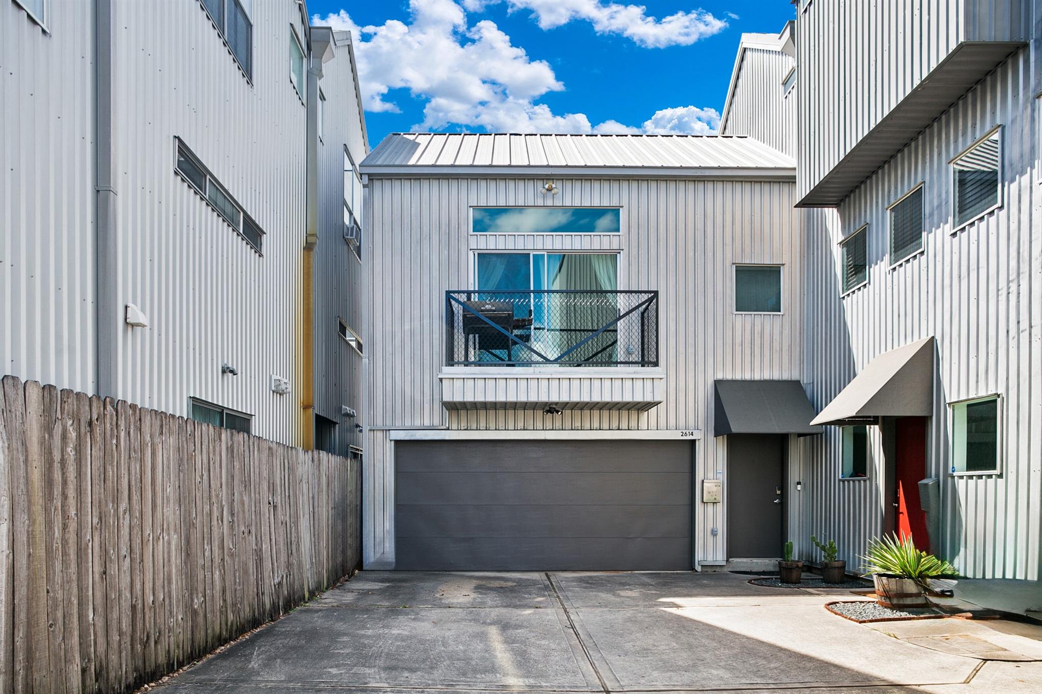 2614 Chenevert Street, Houston