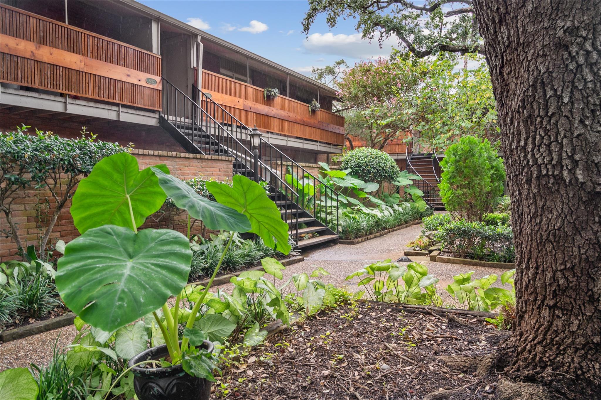 3926 W Alabama Street # 1