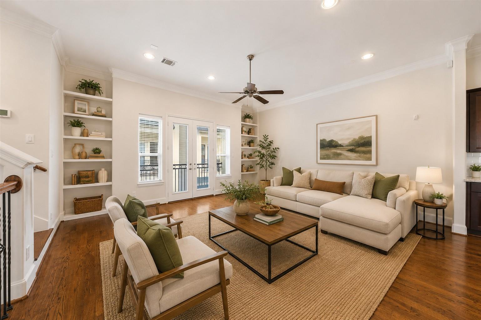 960 W 24th Street