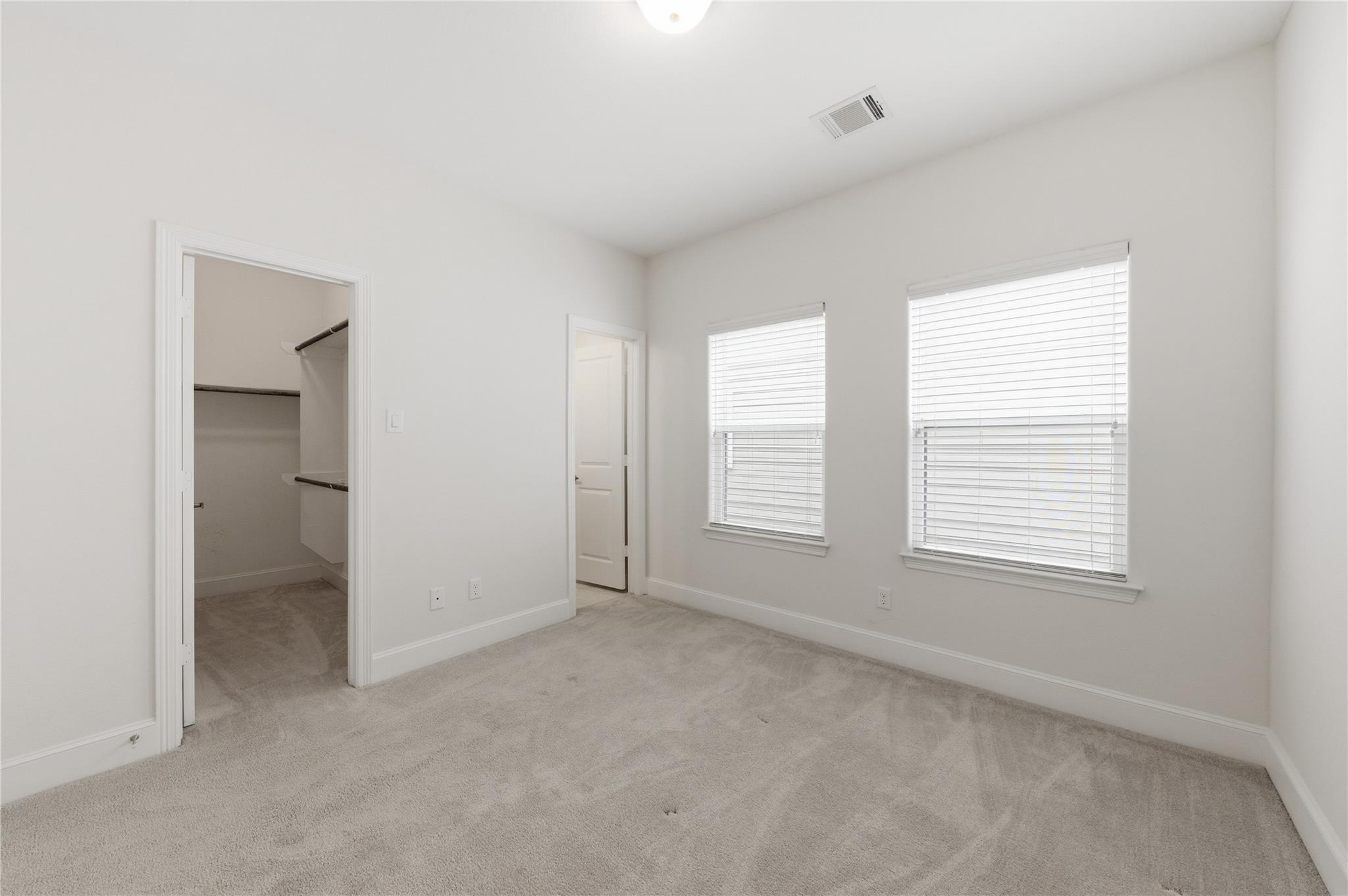 960 W 24th Street