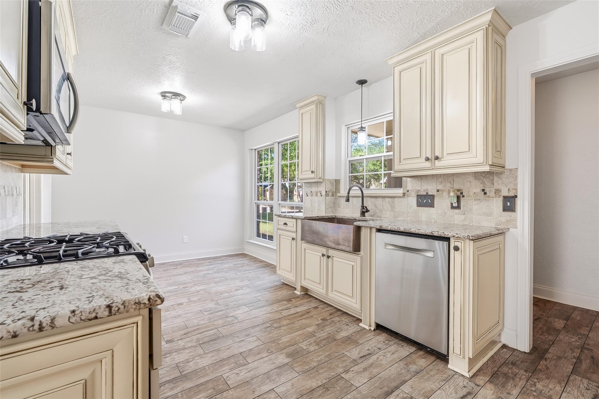 25806 Old Carriage Lane