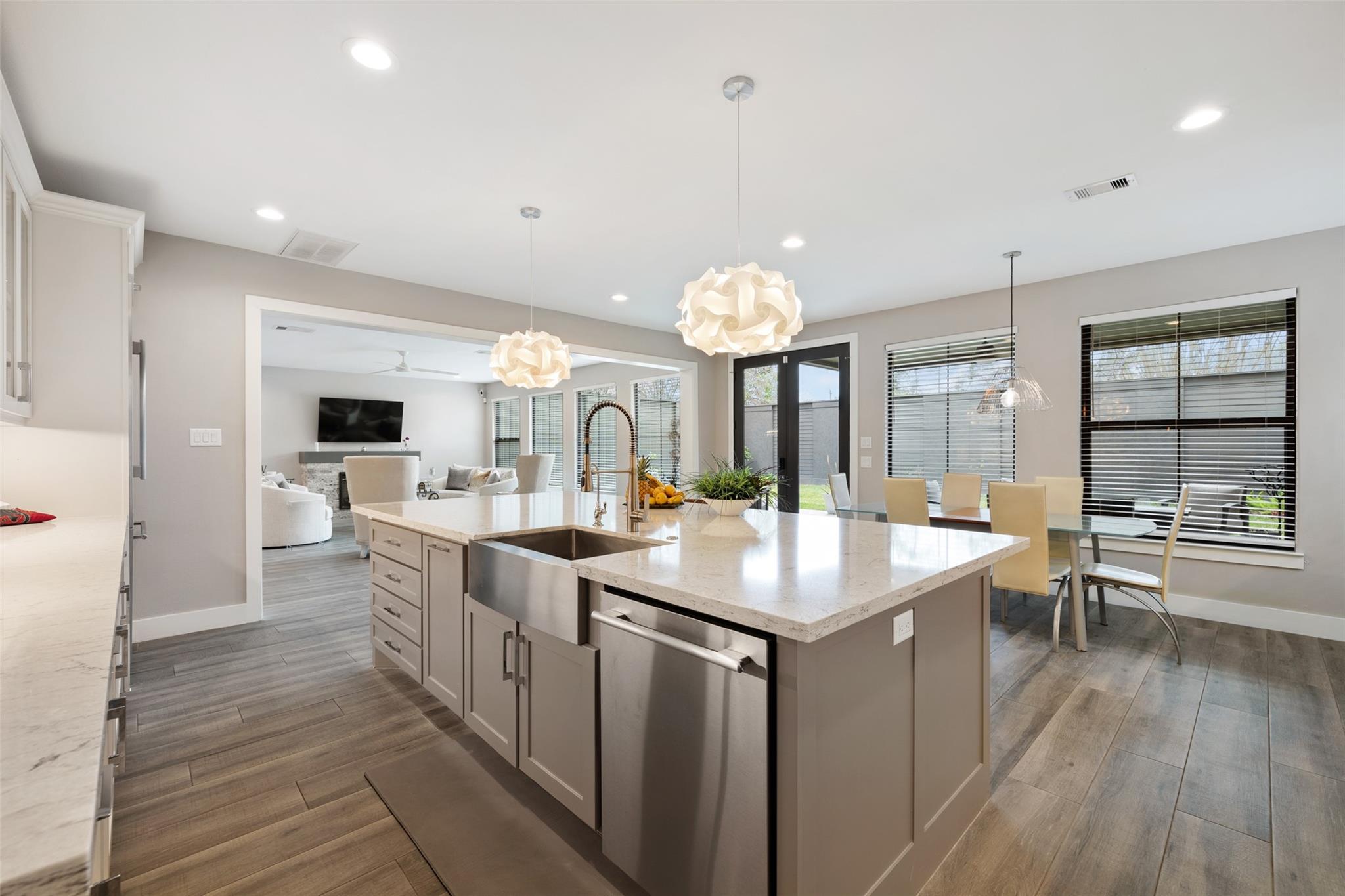2928 Suffolk Drive