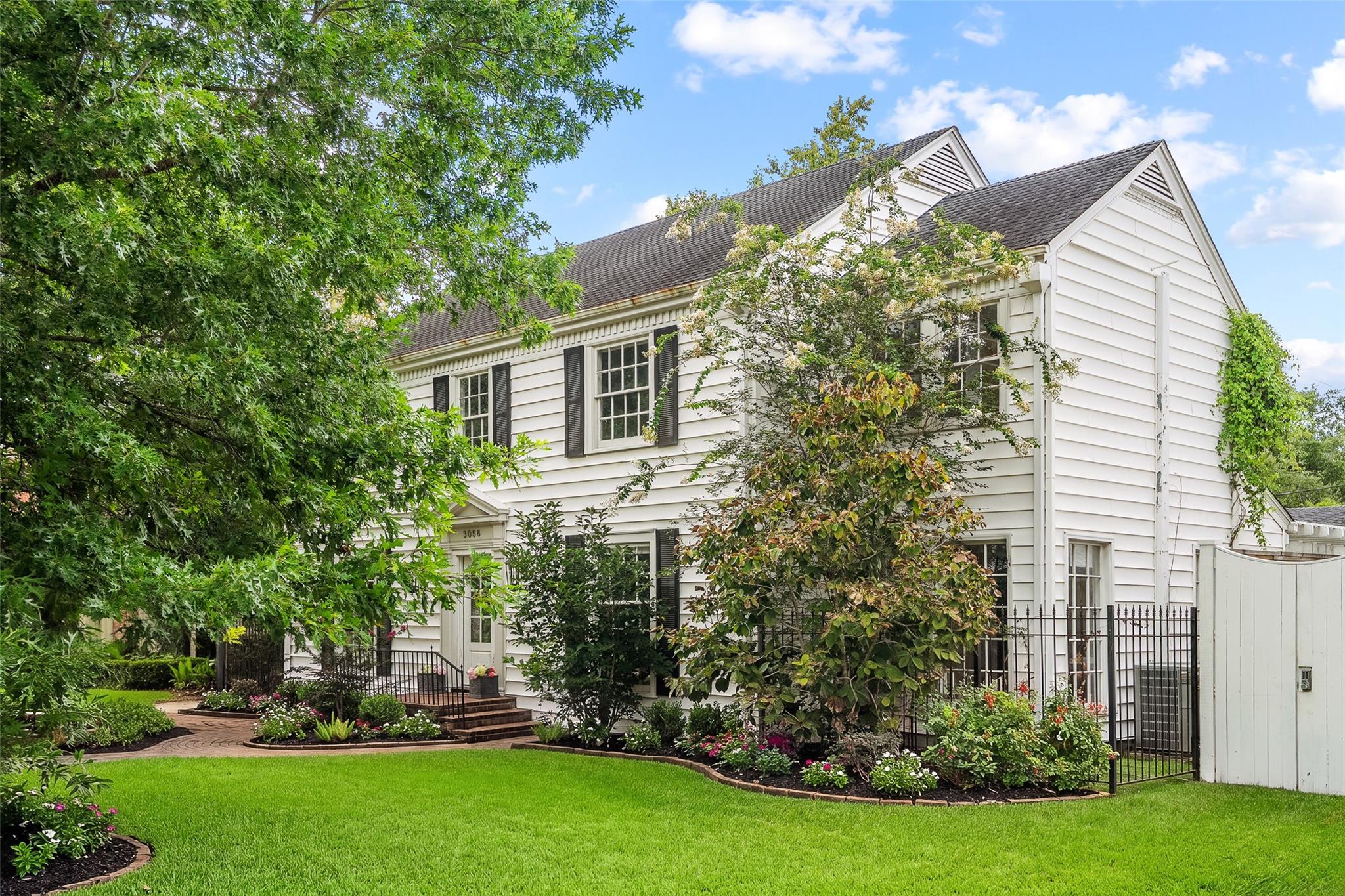 3058 Locke