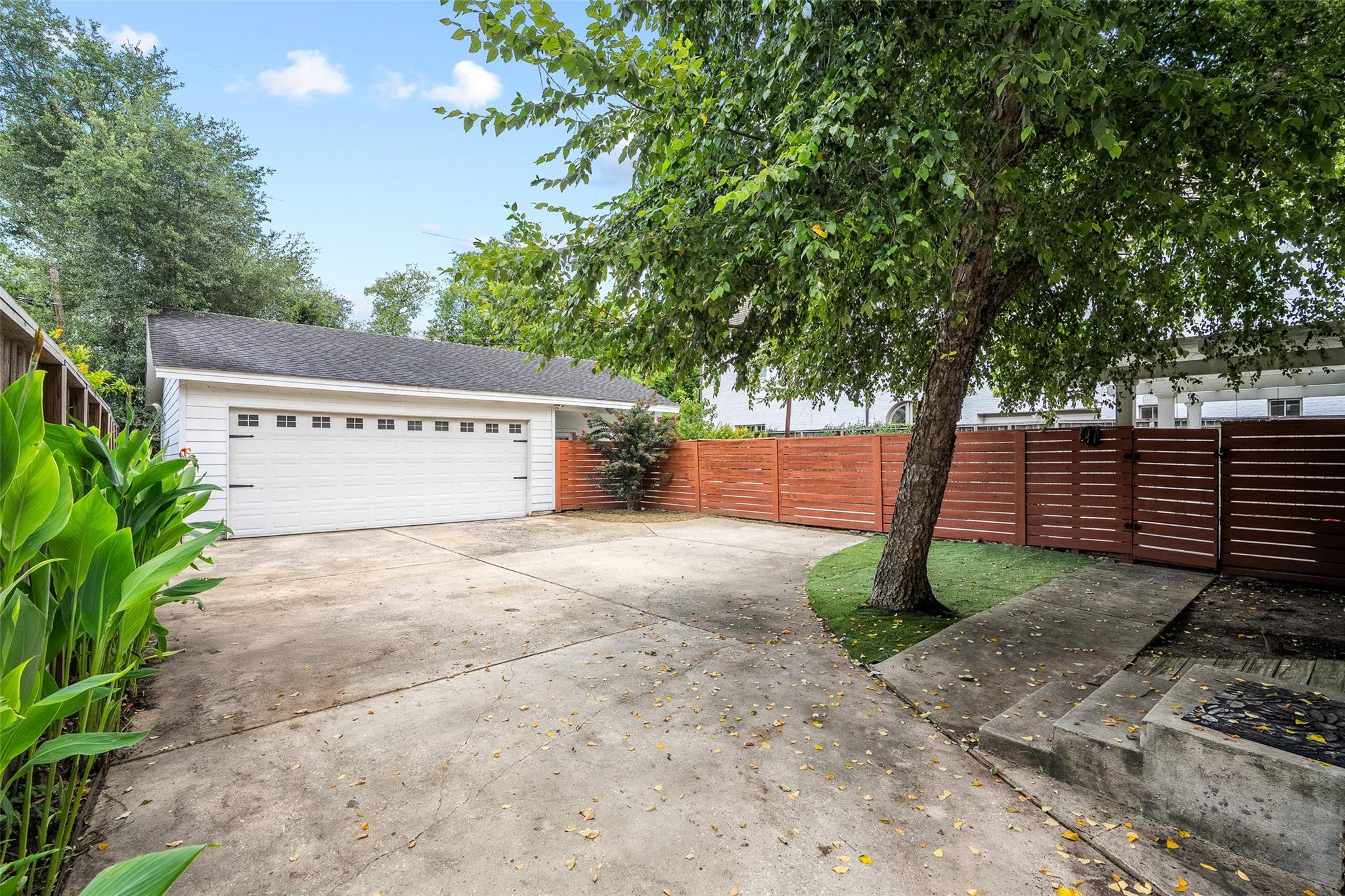 3058 Locke