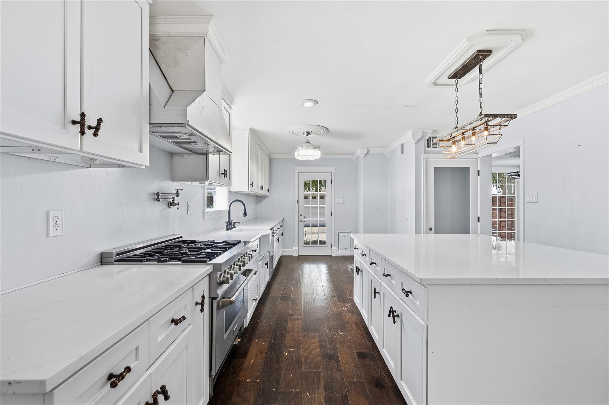 3058 Locke