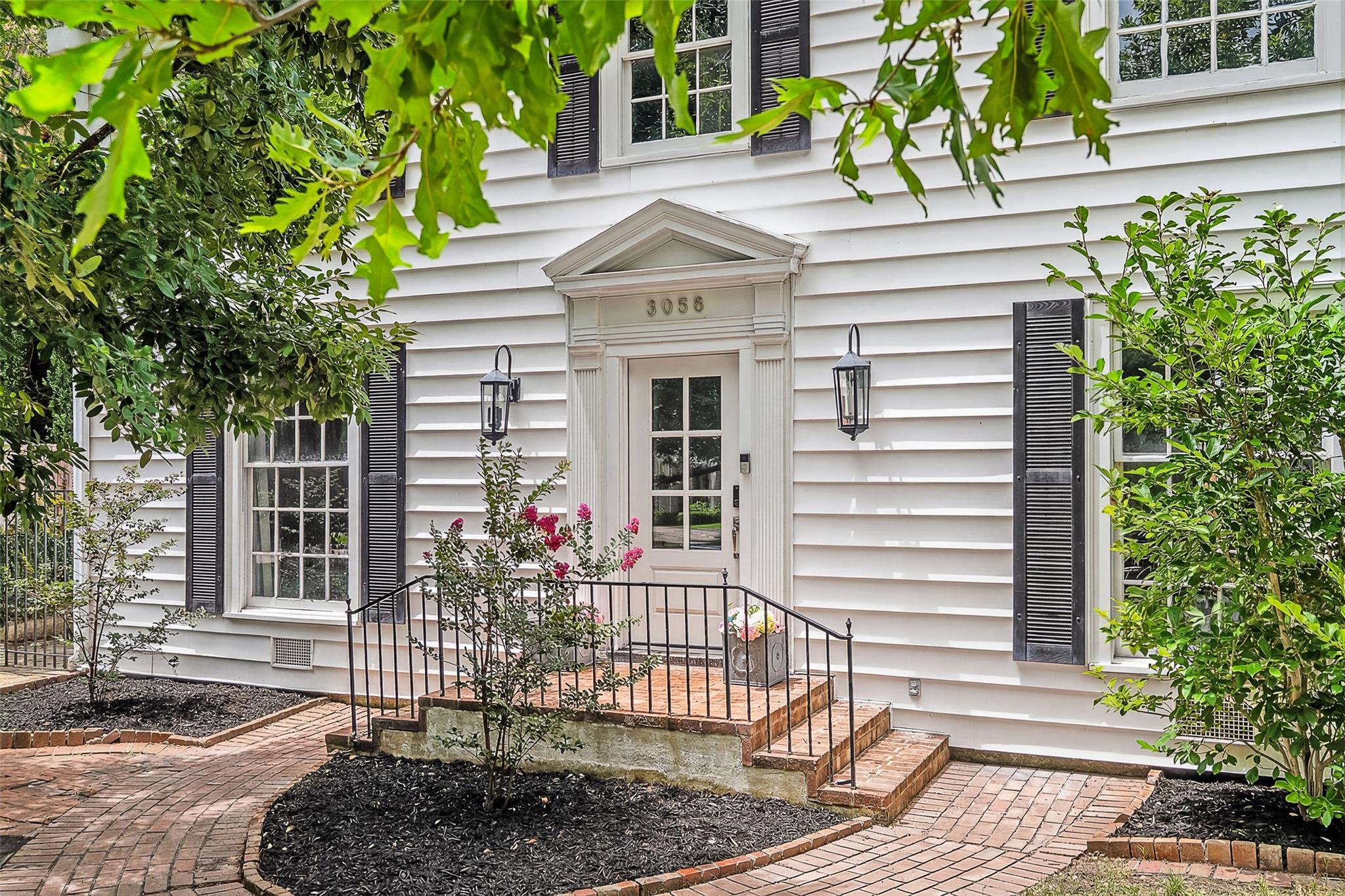 3058 Locke
