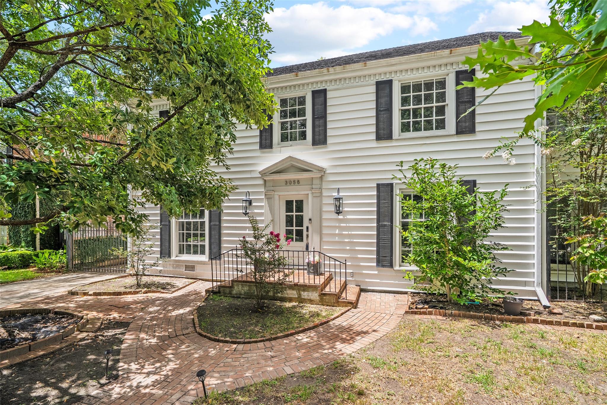 3058 Locke