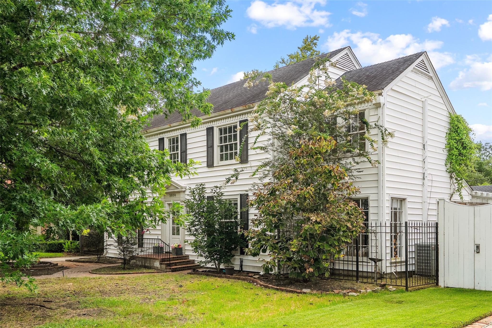 3058 Locke