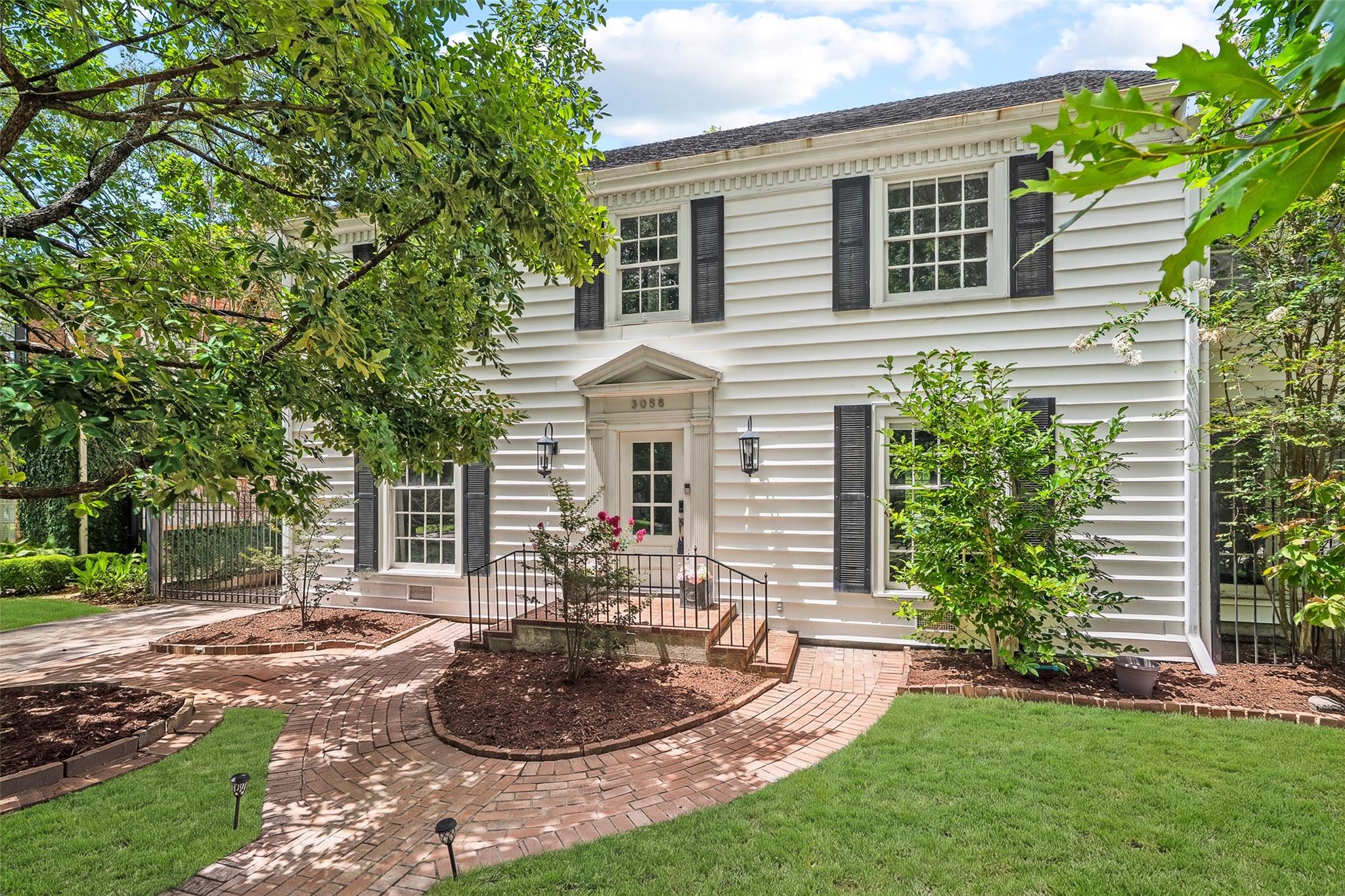3058 Locke