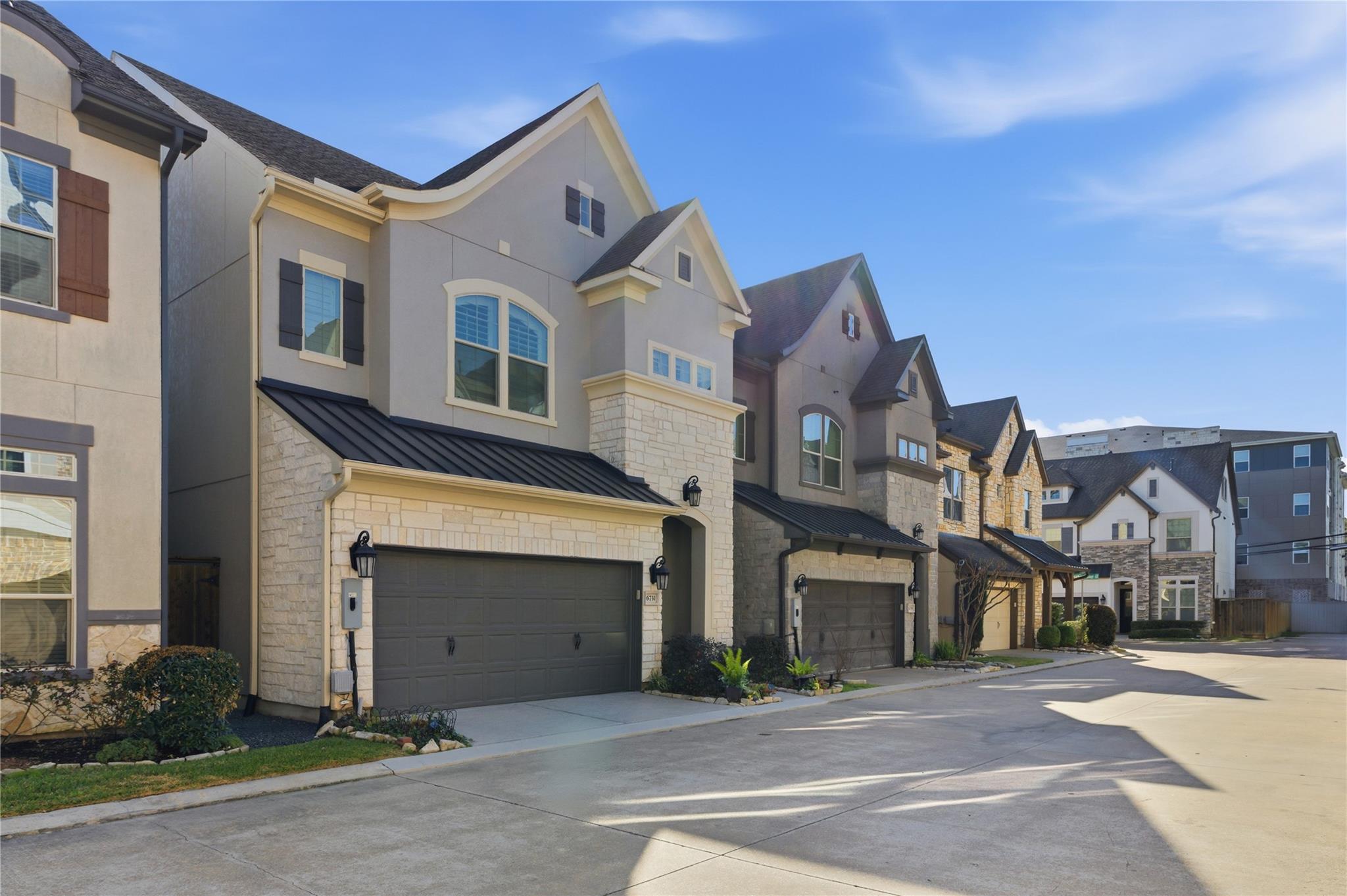 6731 Sussex Manor Street