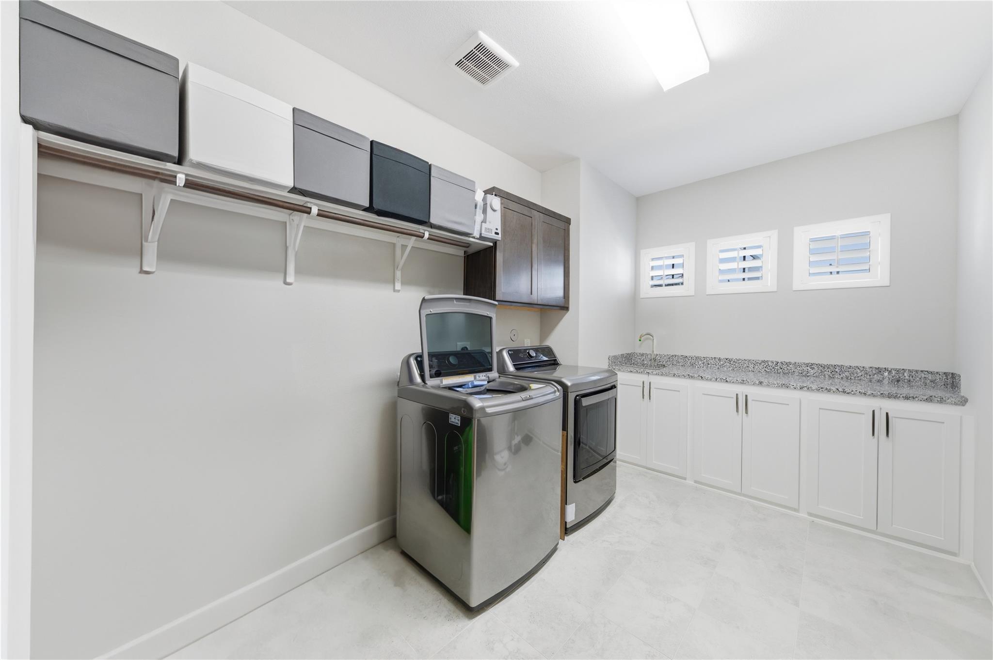 6731 Sussex Manor Street