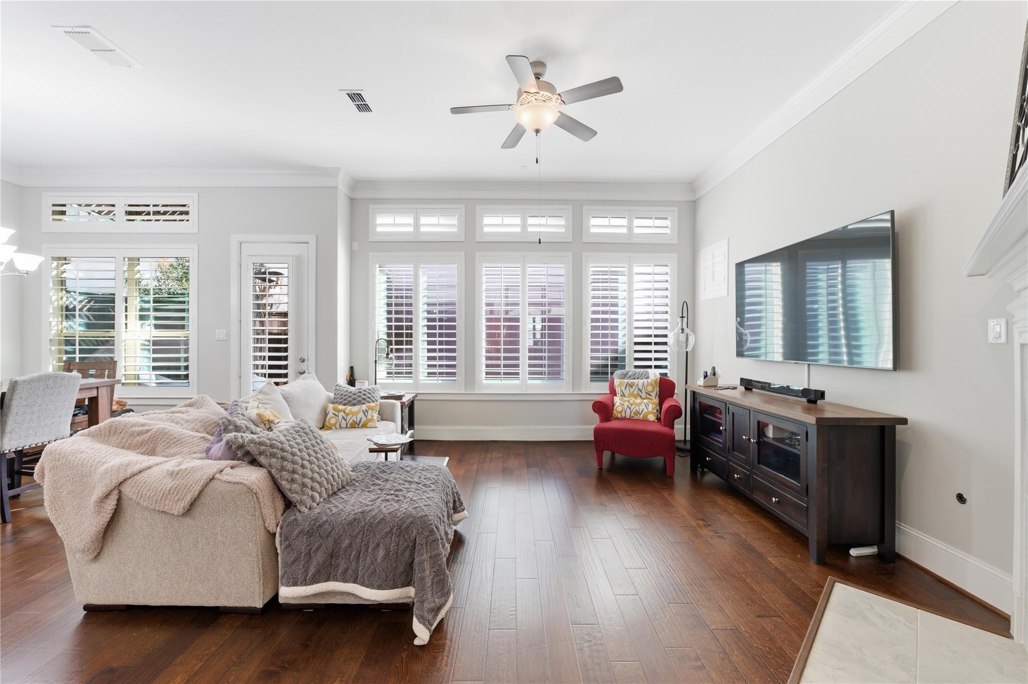 6731 Sussex Manor Street