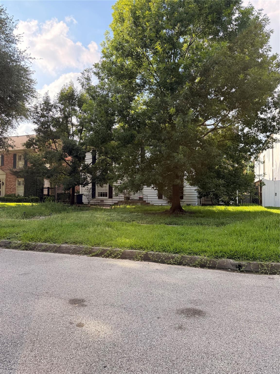 3058 Locke Lane