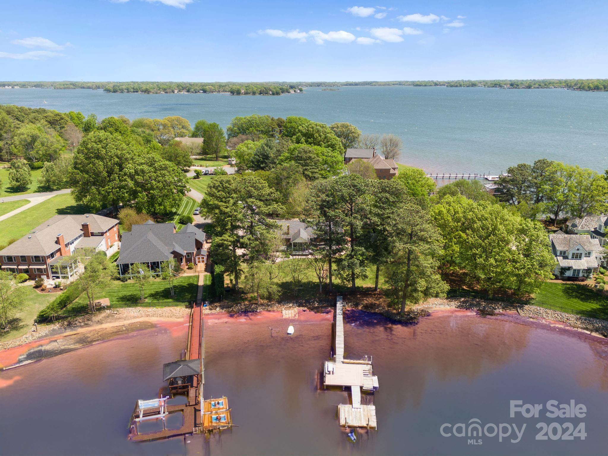 120 Wellcraft Court