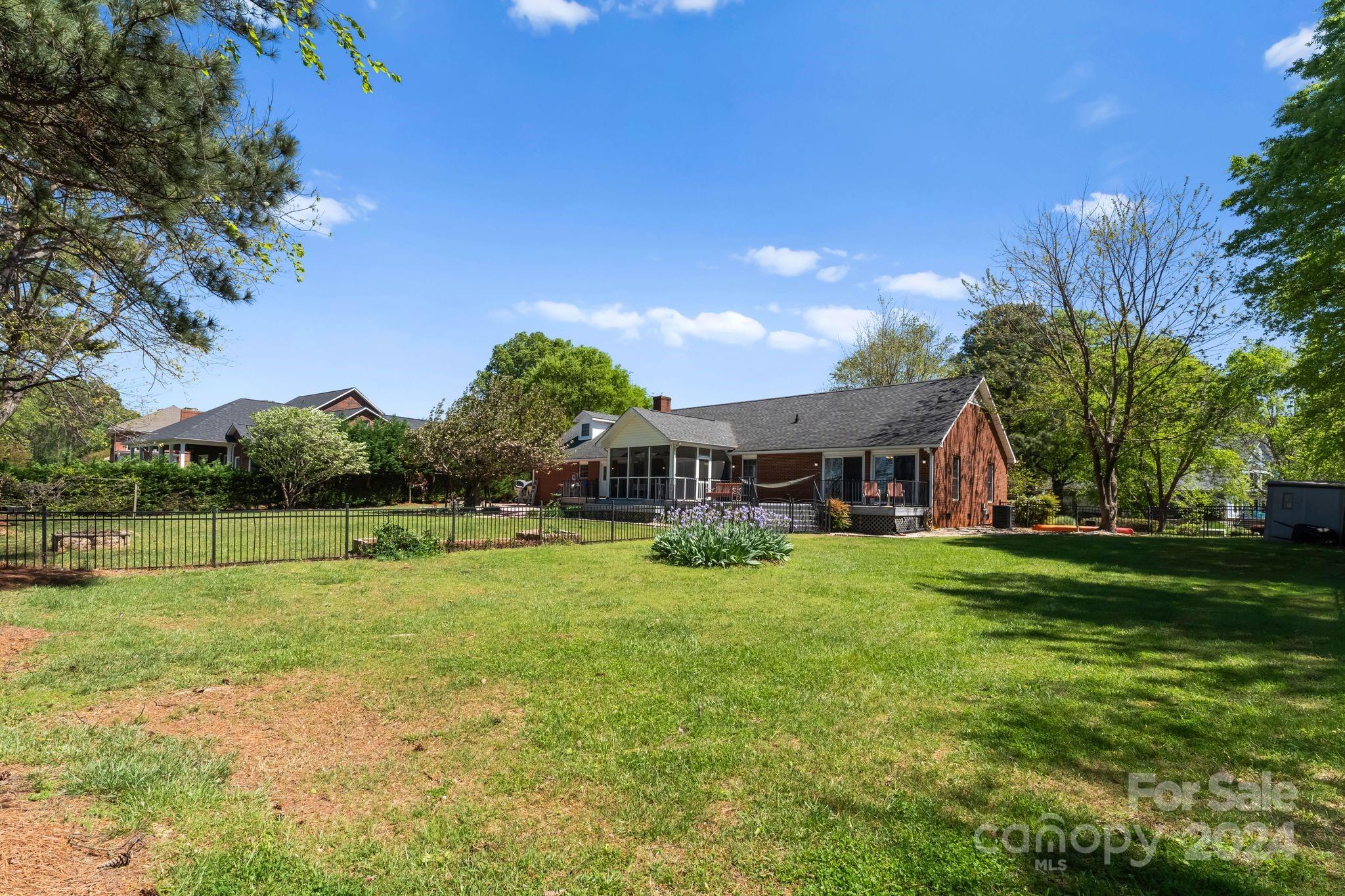 120 Wellcraft Court