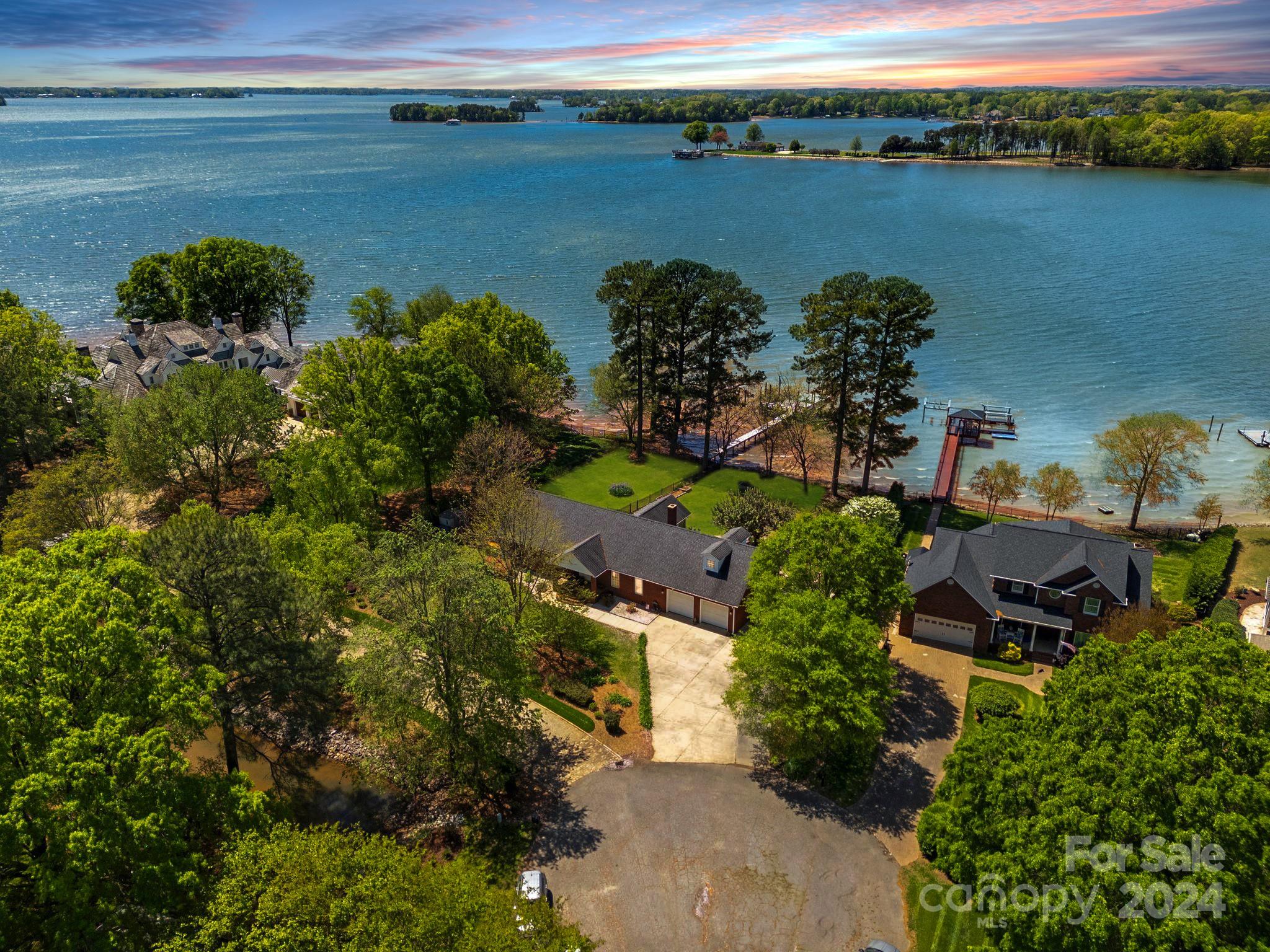 120 Wellcraft Court