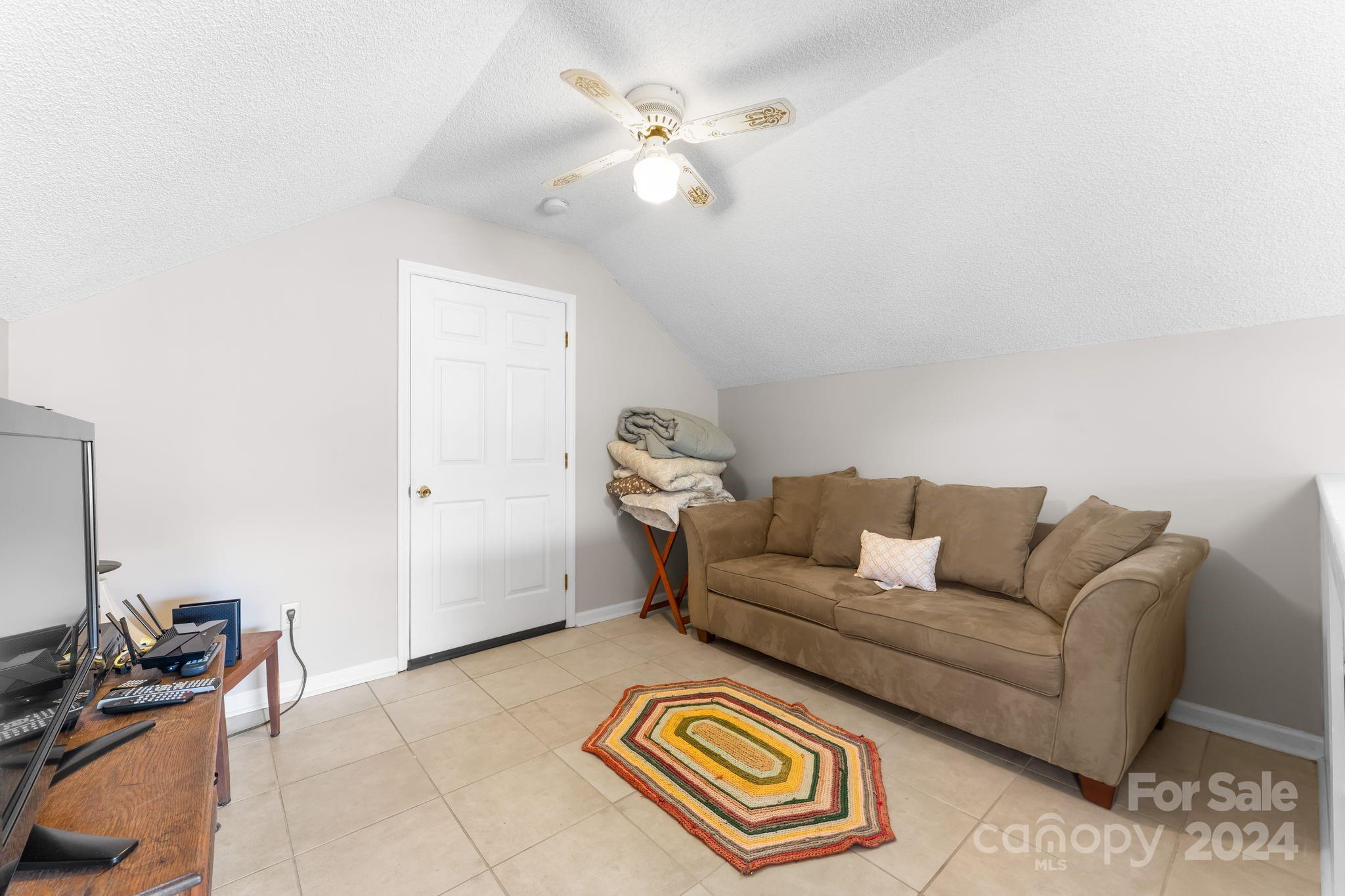 120 Wellcraft Court