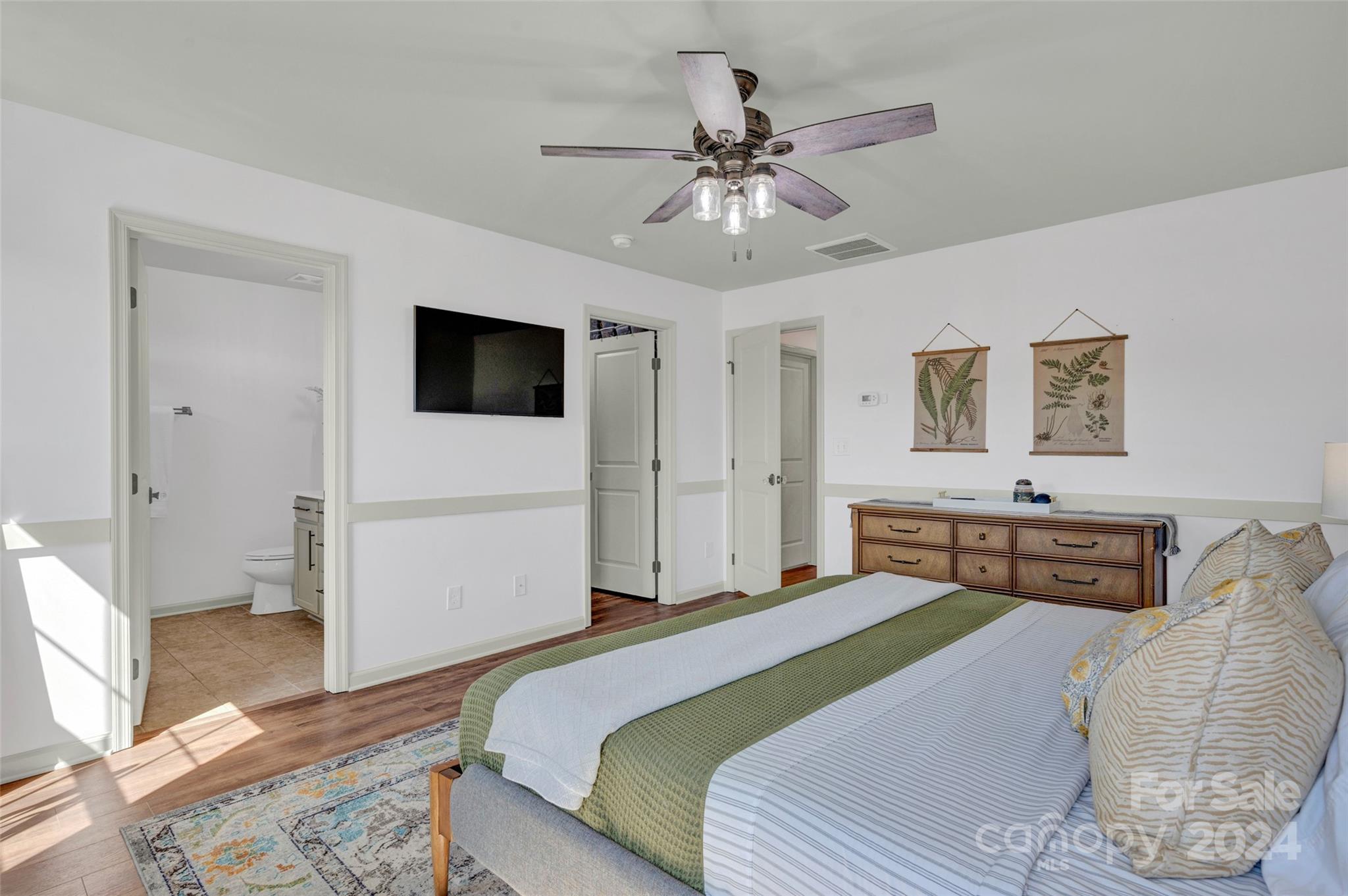 6874 Colonial Garden Drive