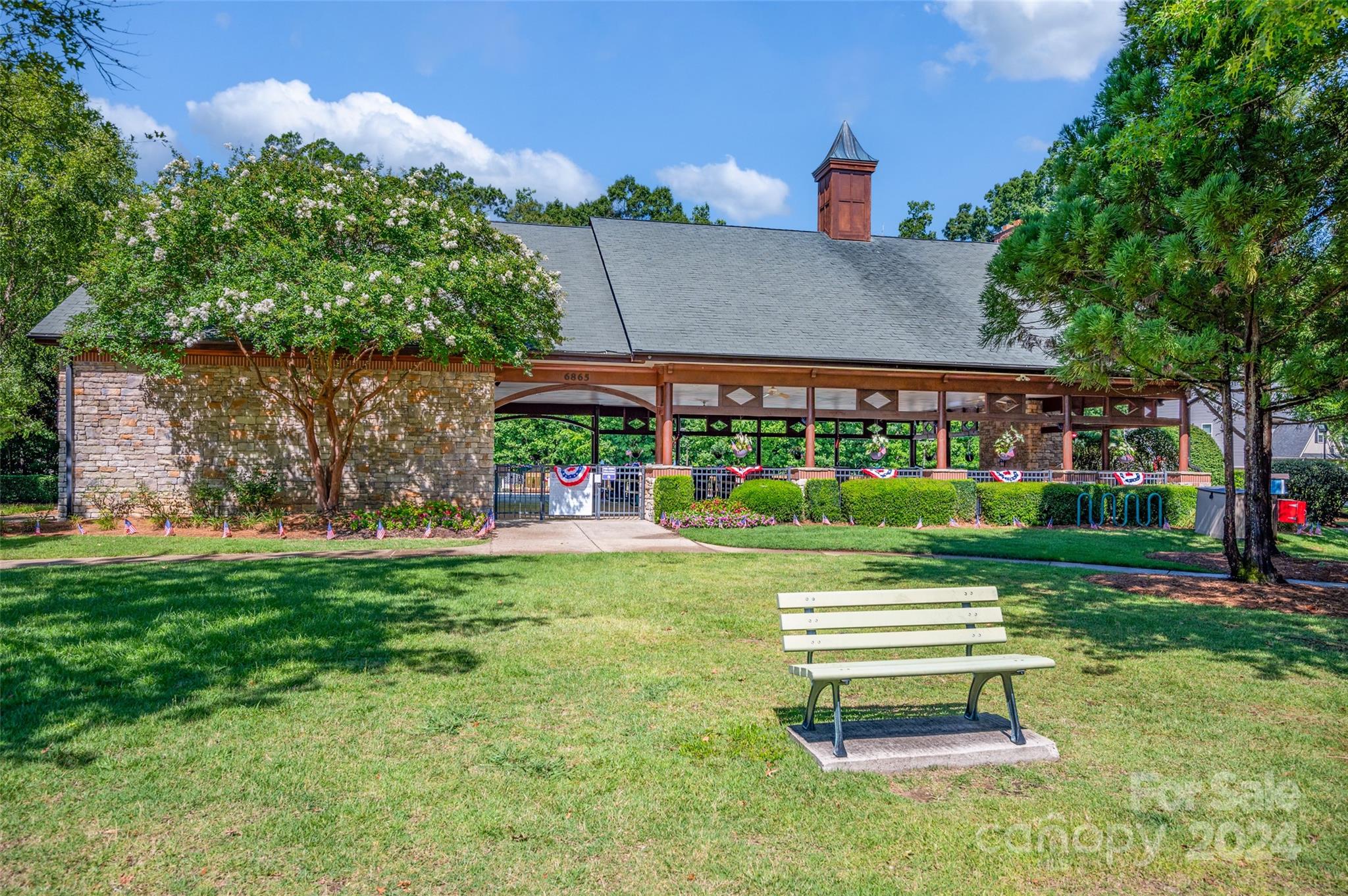 6874 Colonial Garden Drive